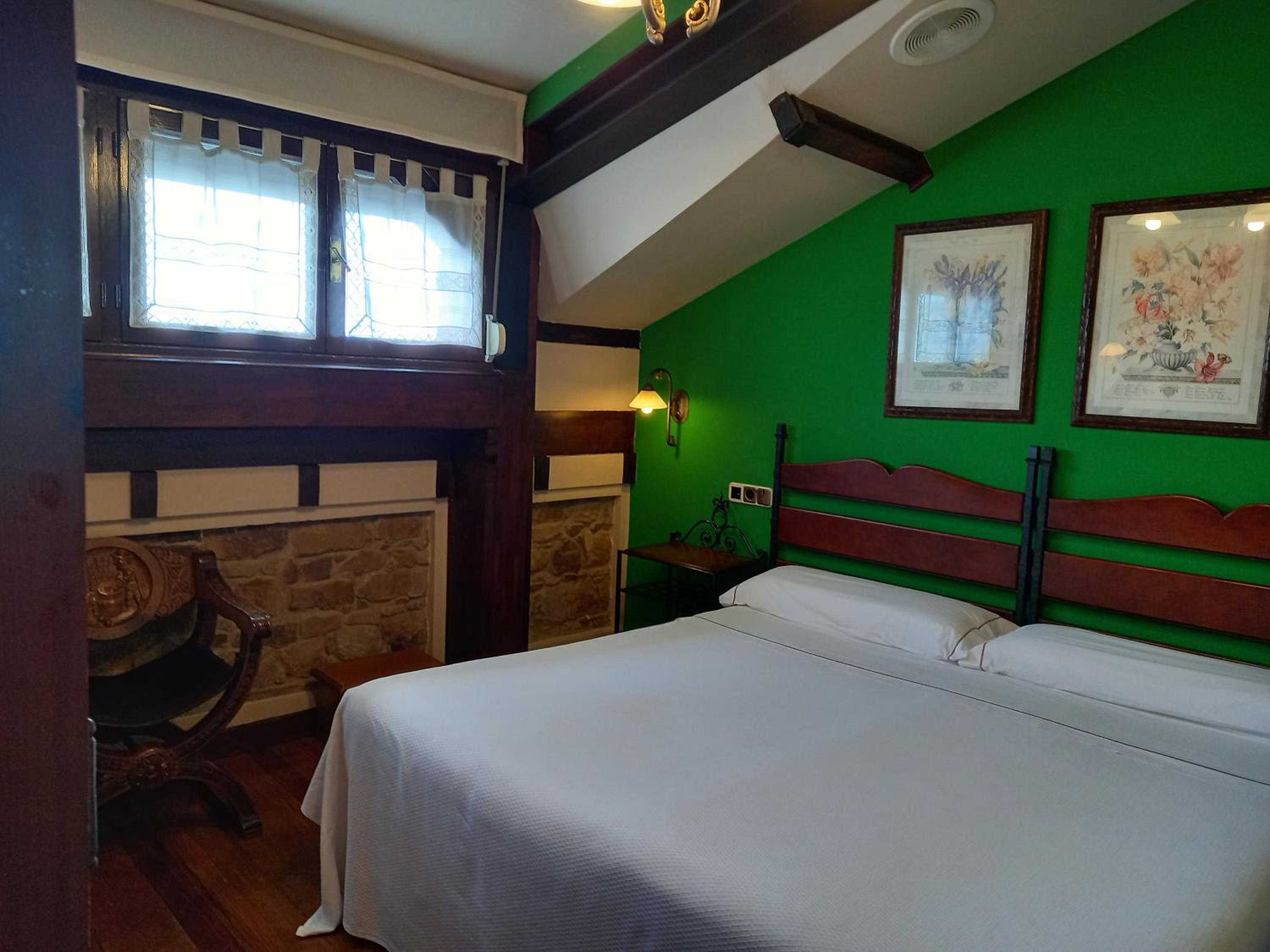 Double Room - Photo 1