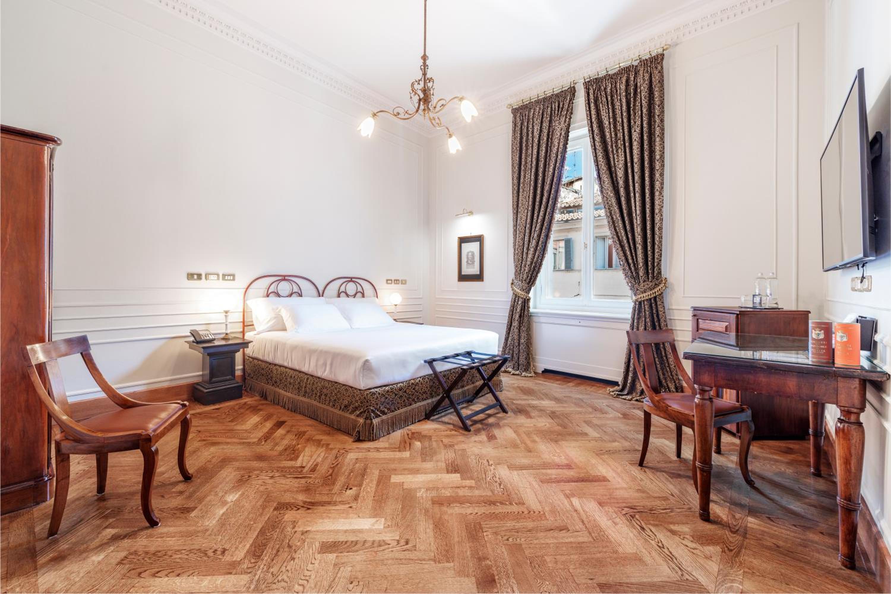 Deluxe Double or Twin Room