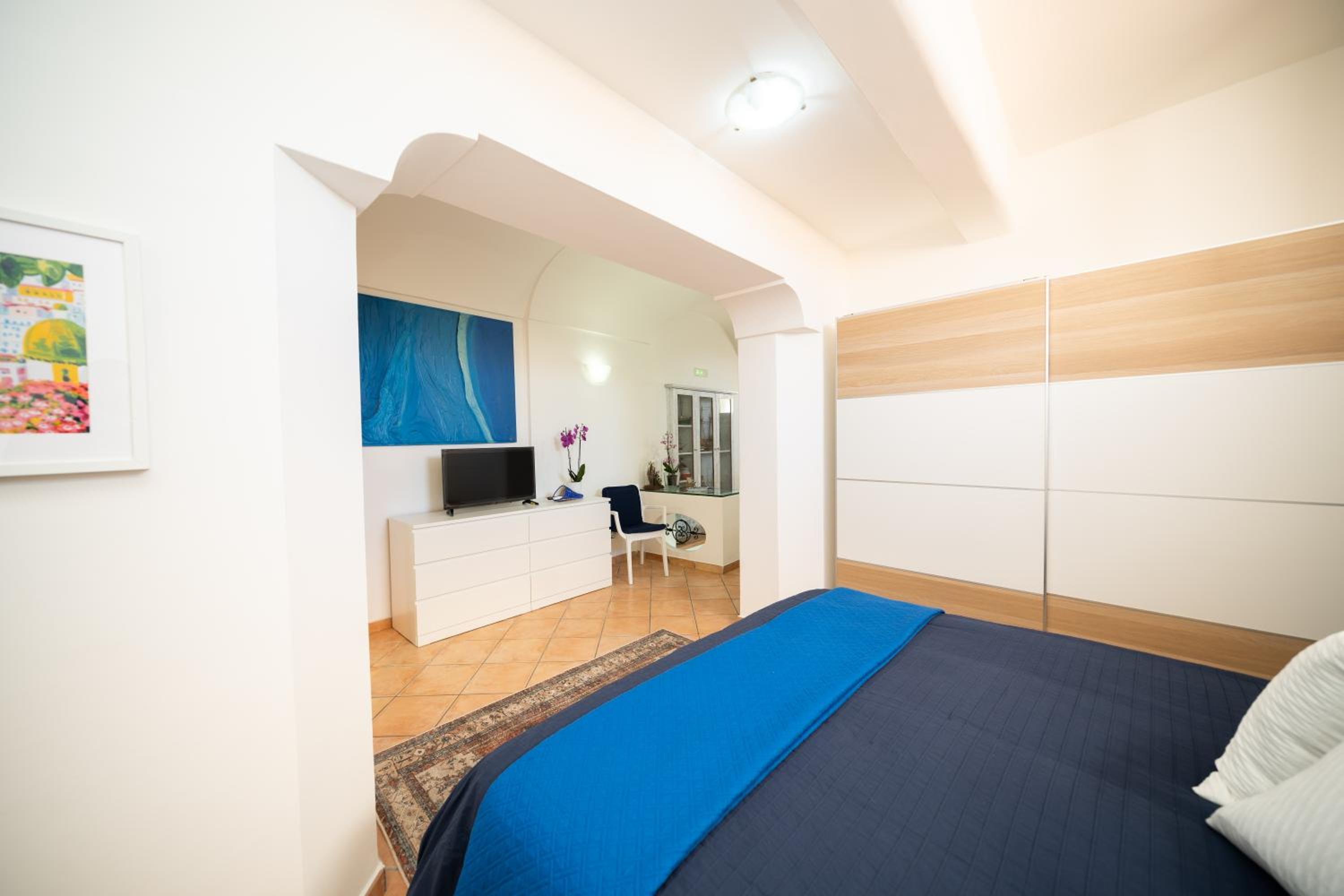 One-Bedroom House photo 1