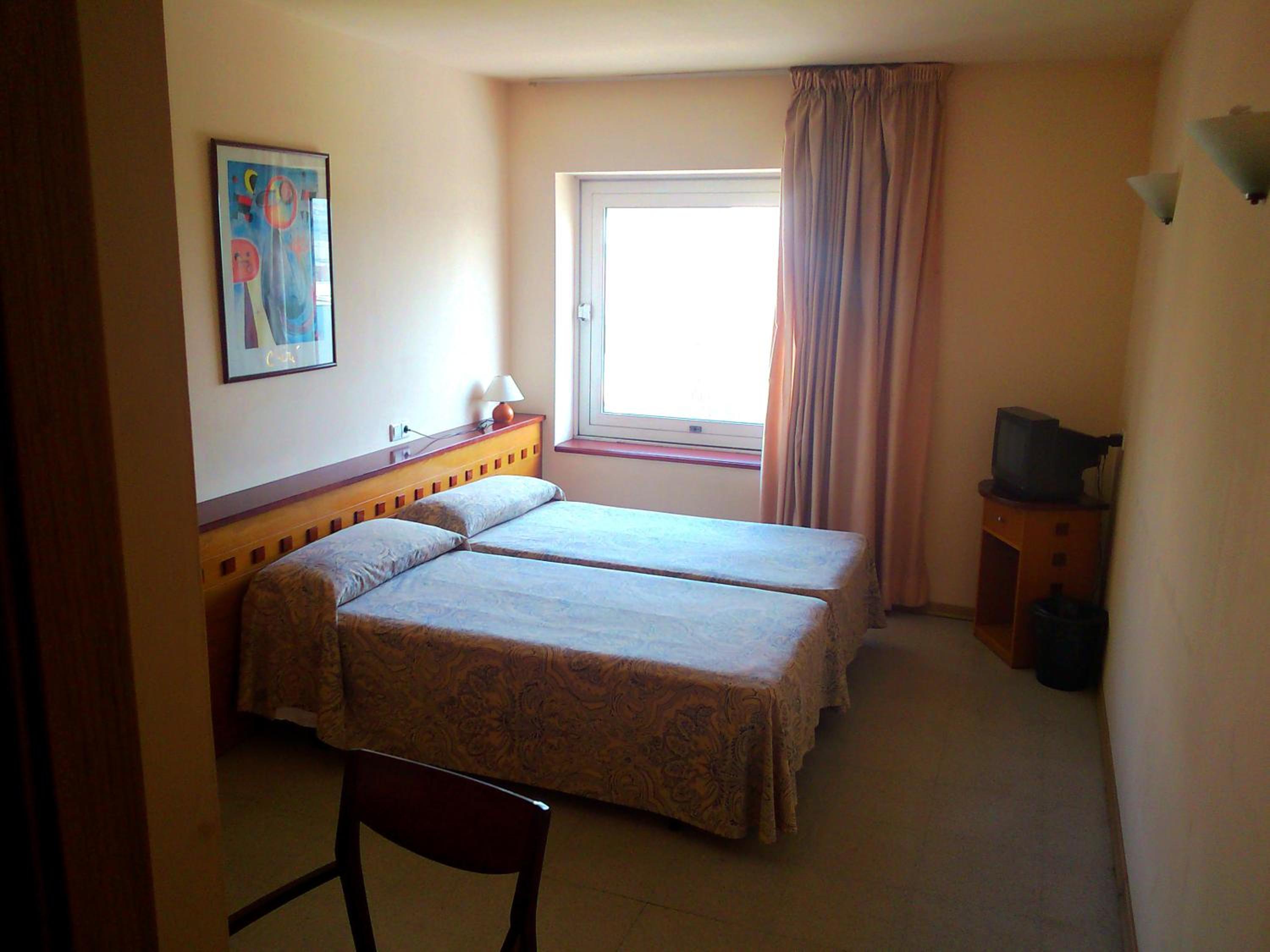 Twin Room - Photo 4