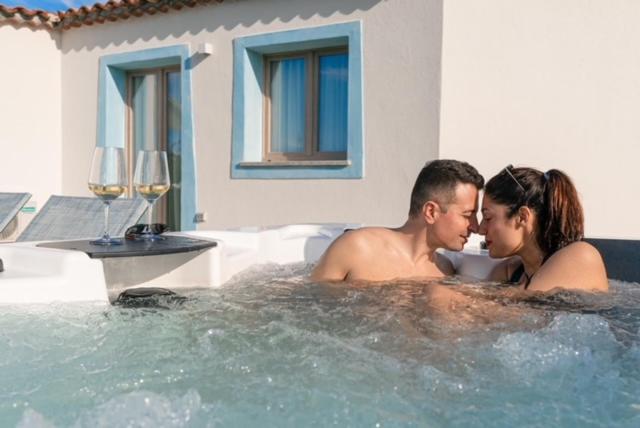 Deluxe Double or Twin Room with Spa Bath photo 2