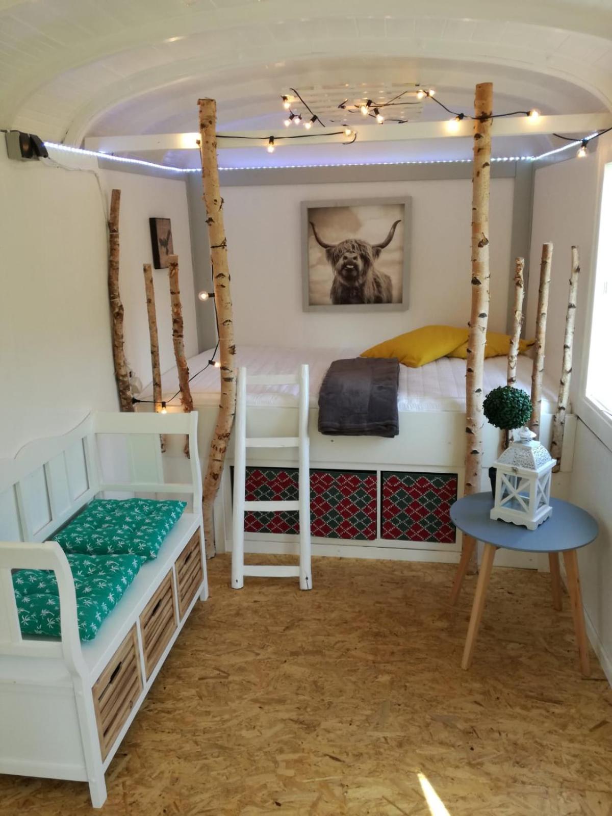 Mobile Home photo 1