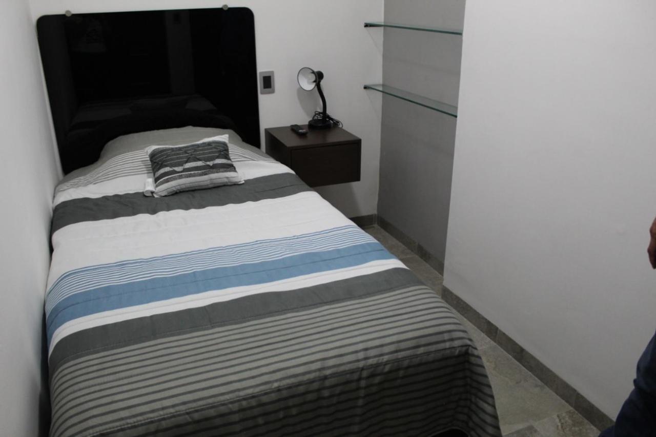 Twin Room - Photo 5