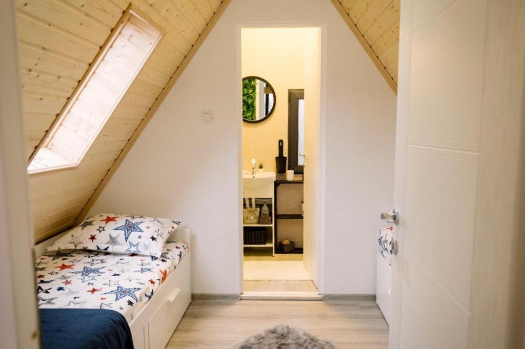 Two-Bedroom House - Photo 30