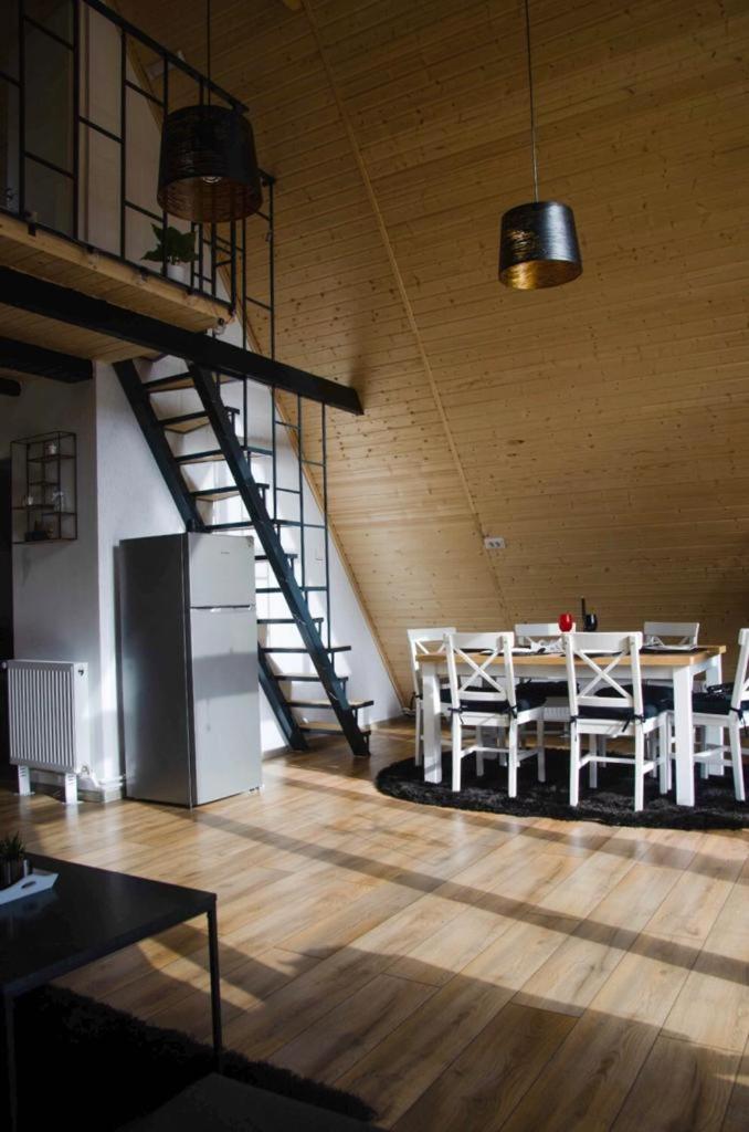Two-Bedroom House - Photo 21