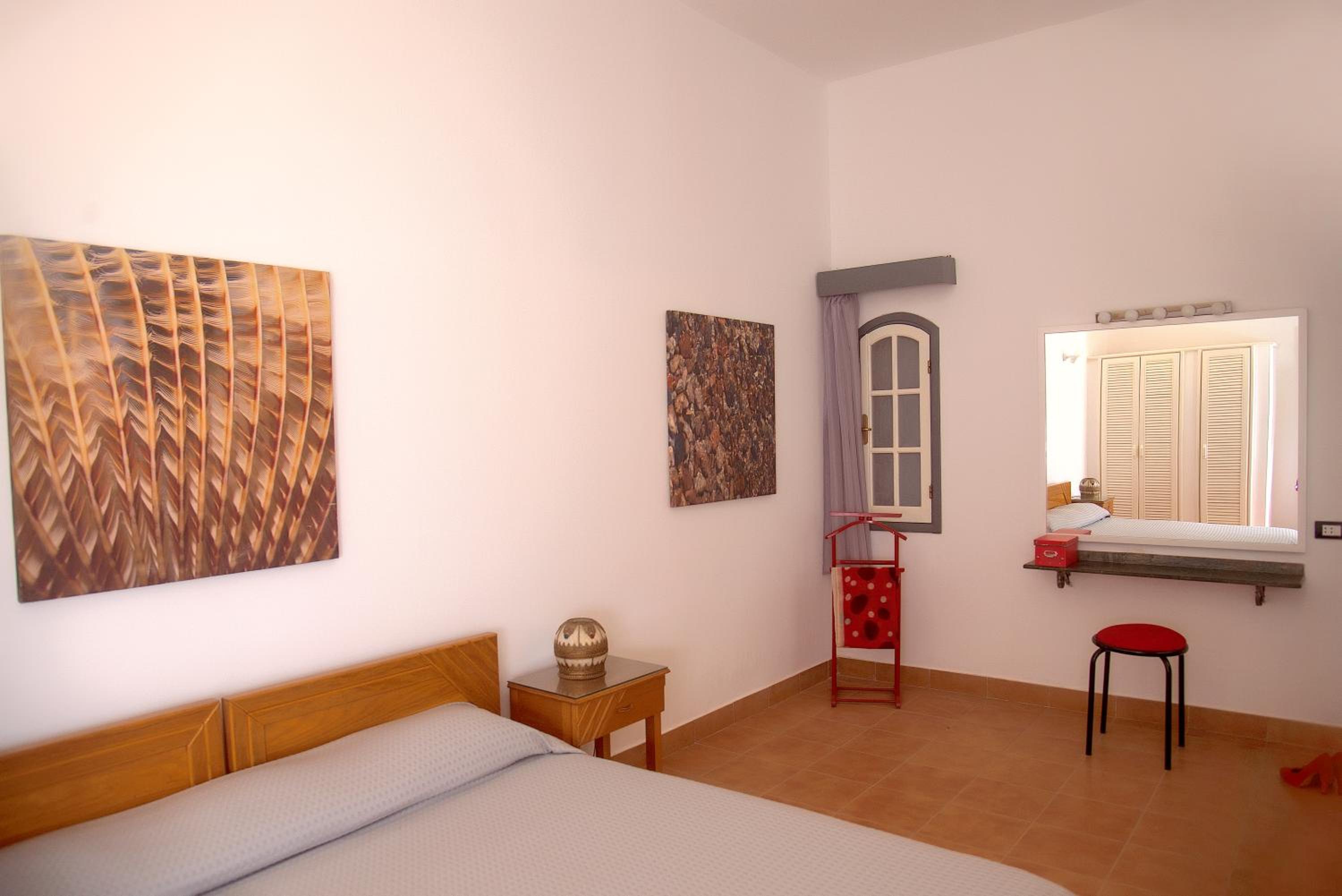 Superior Suite with Terrace - Photo 5