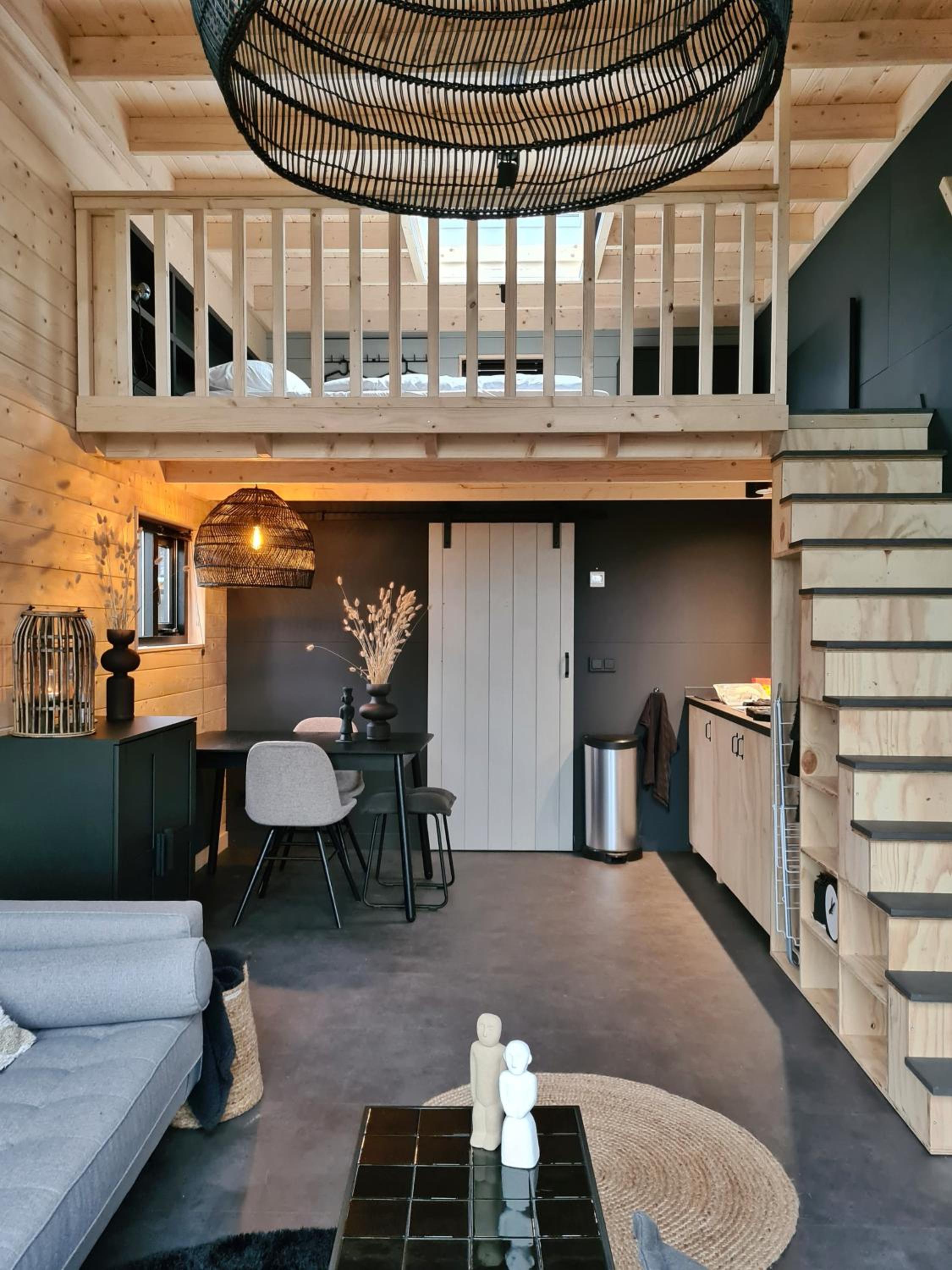 One-Bedroom House photo 1