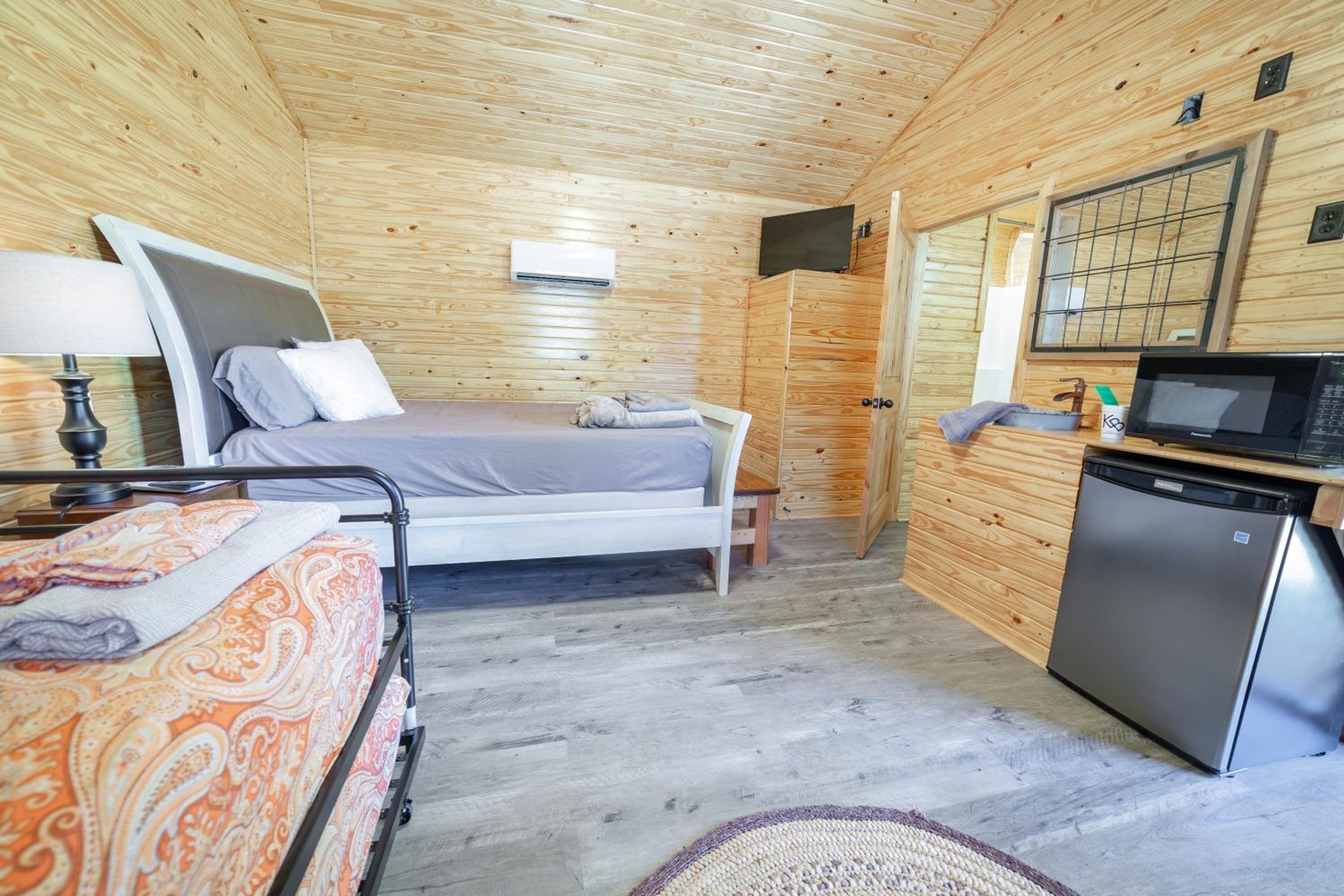 Kick Back West Suite - Photo 6