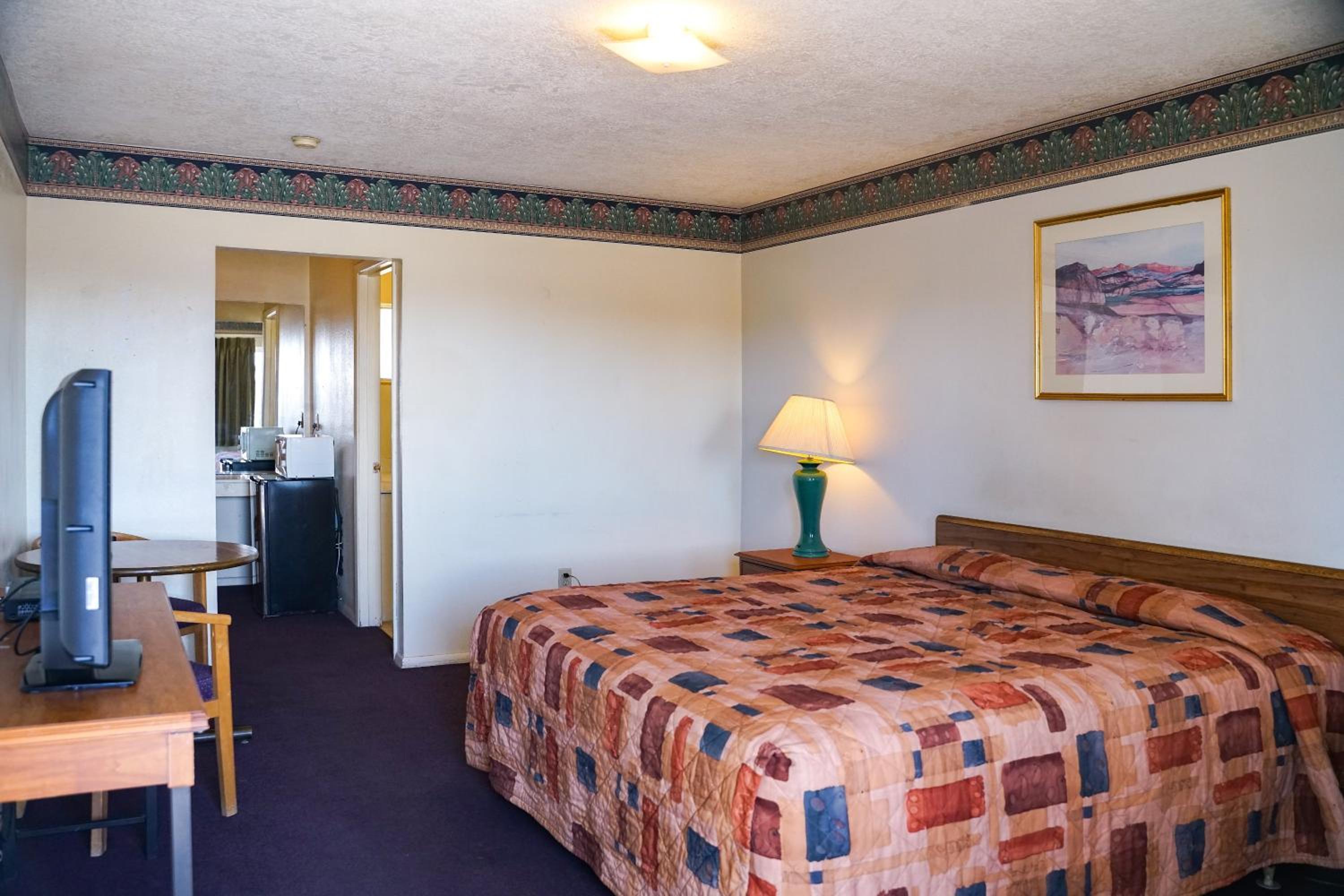 Standard Queen Room photo 1