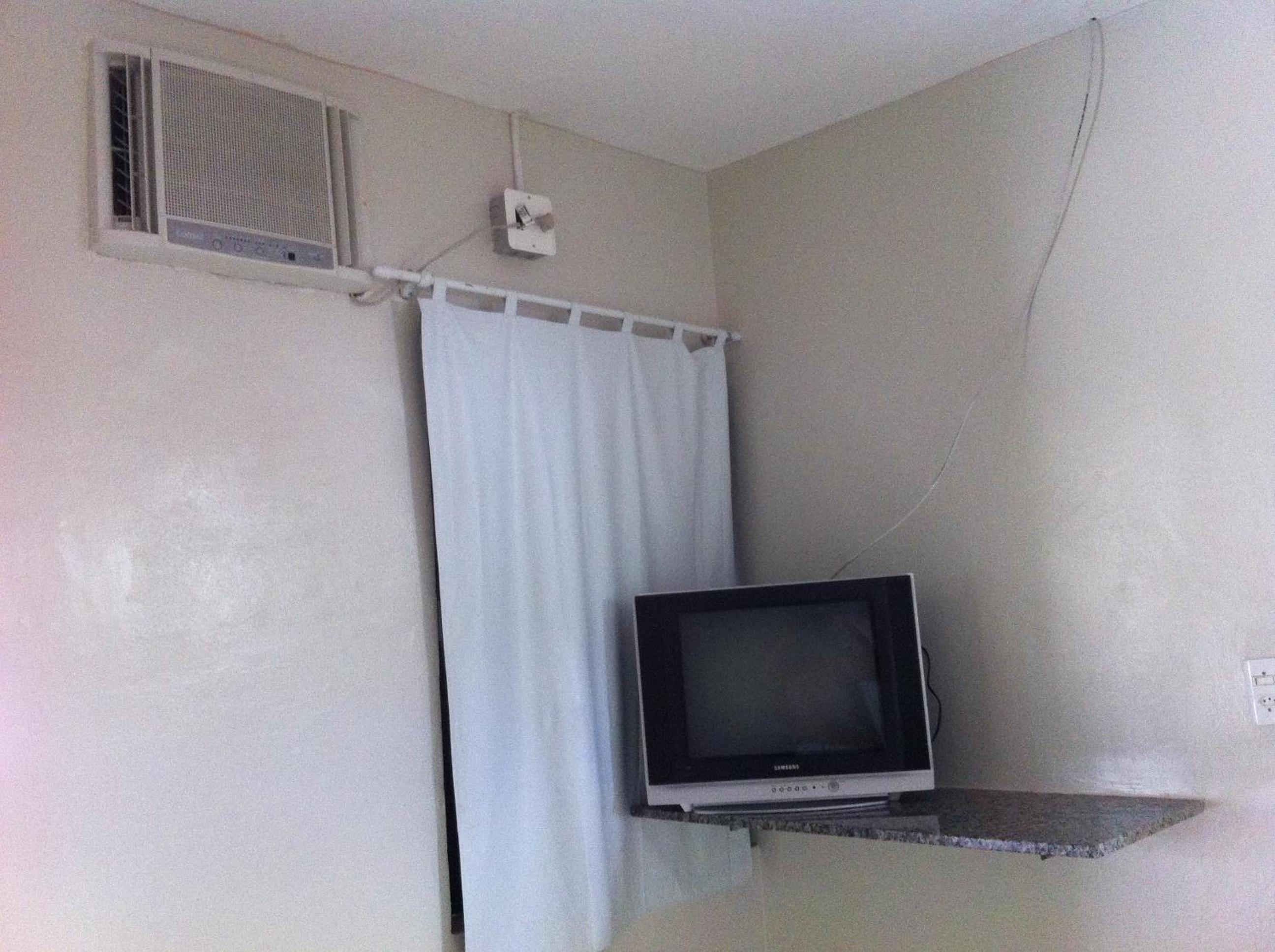 Budget Double or Twin Room with Air-Conditioning photo 1