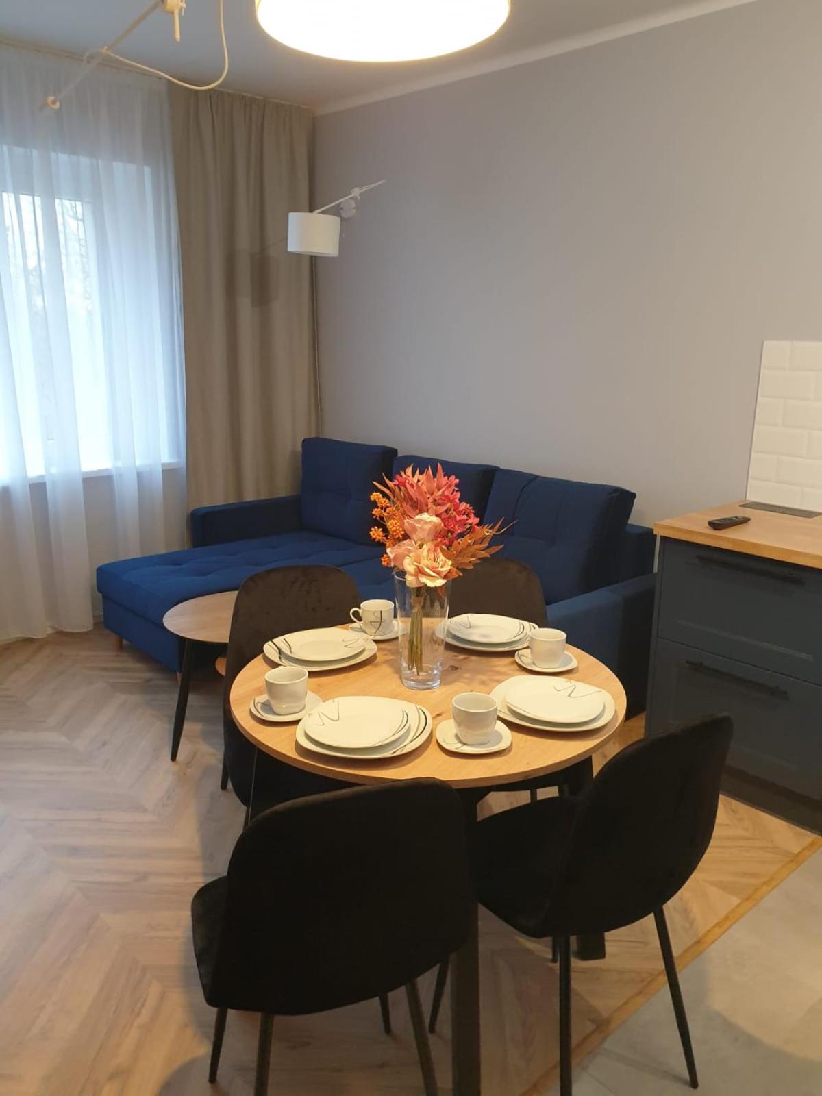 One-Bedroom Apartment - Photo 1