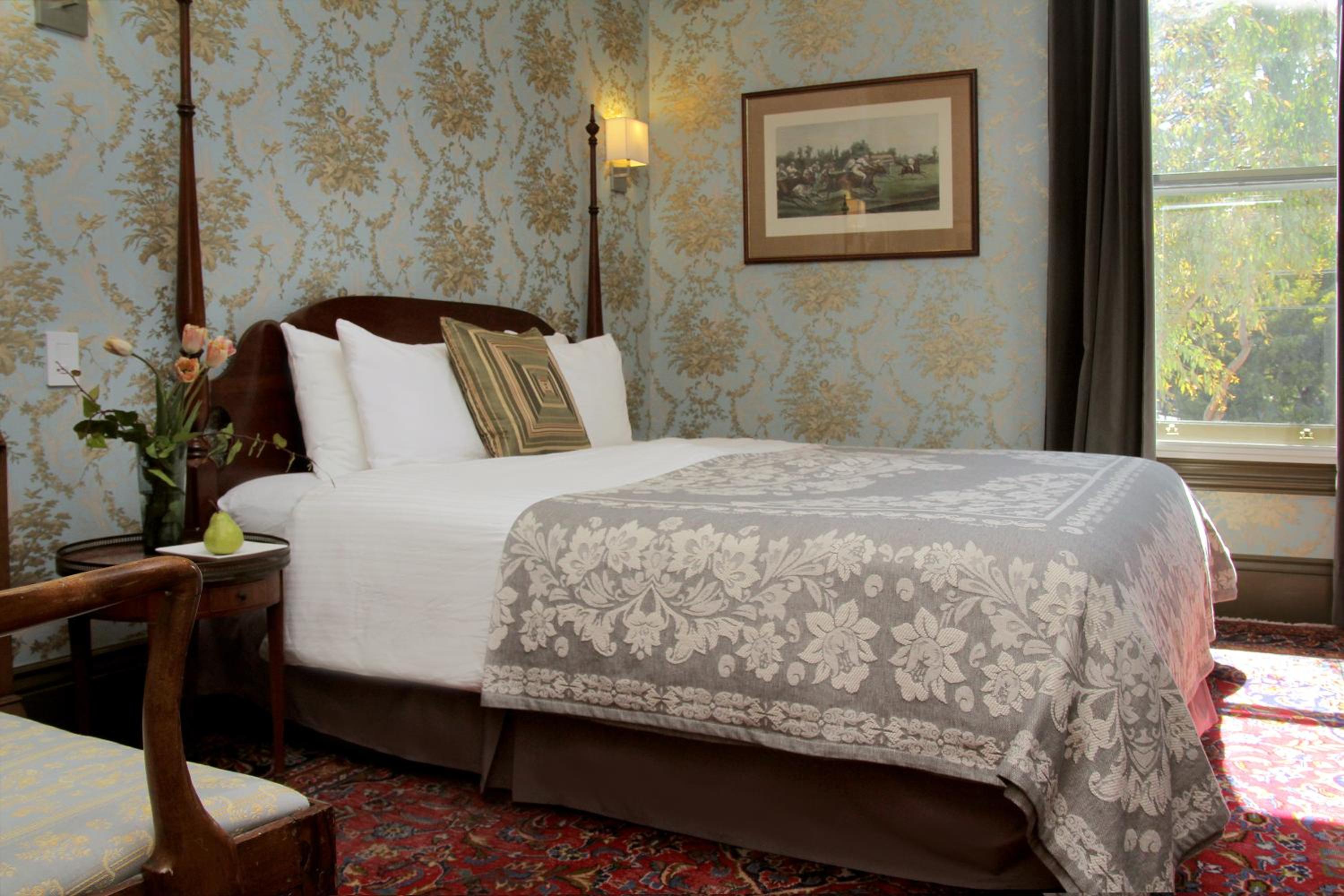 Deluxe King Room - Photo 18