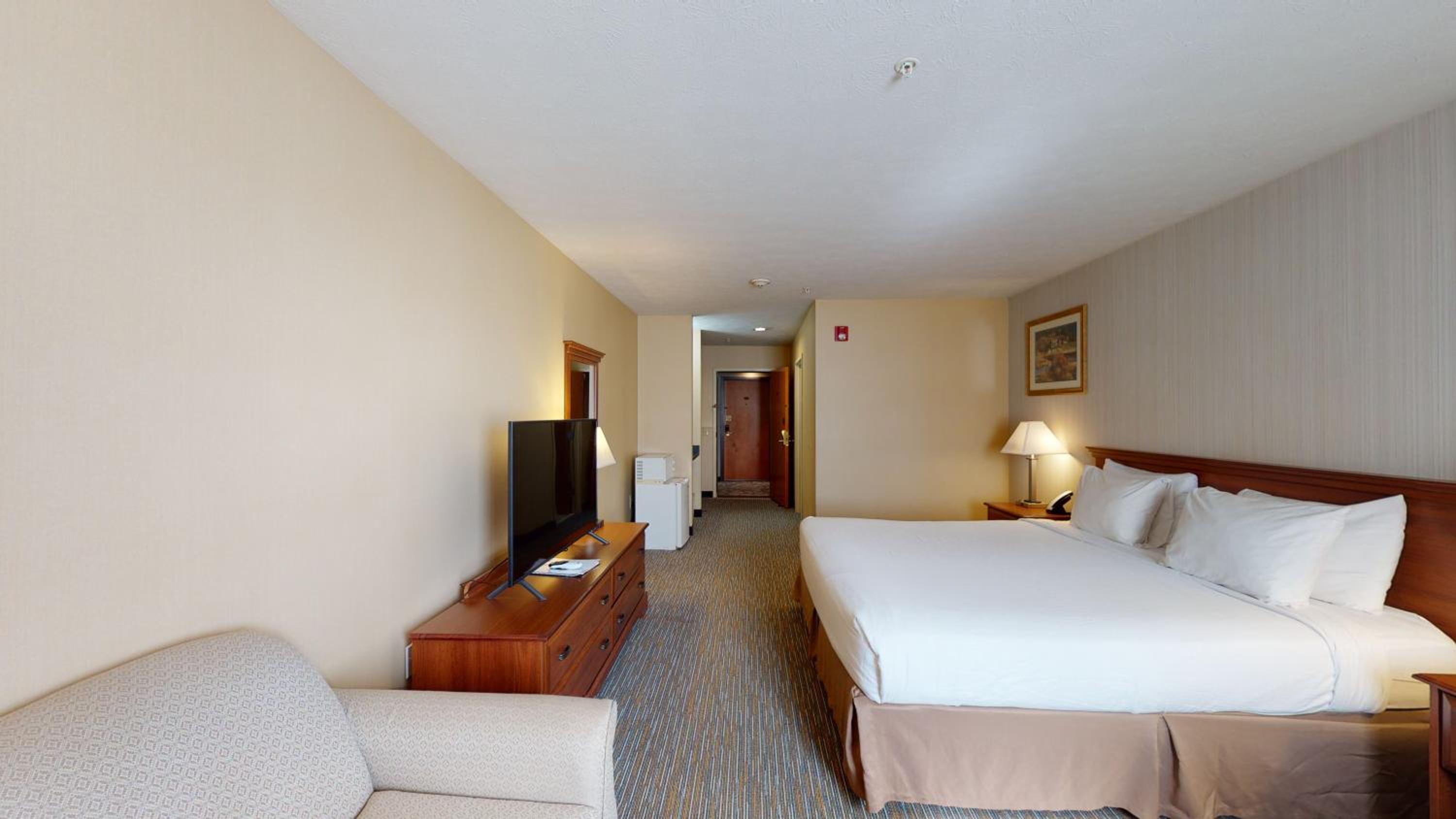 King Room- Non-Smoking - Photo 3