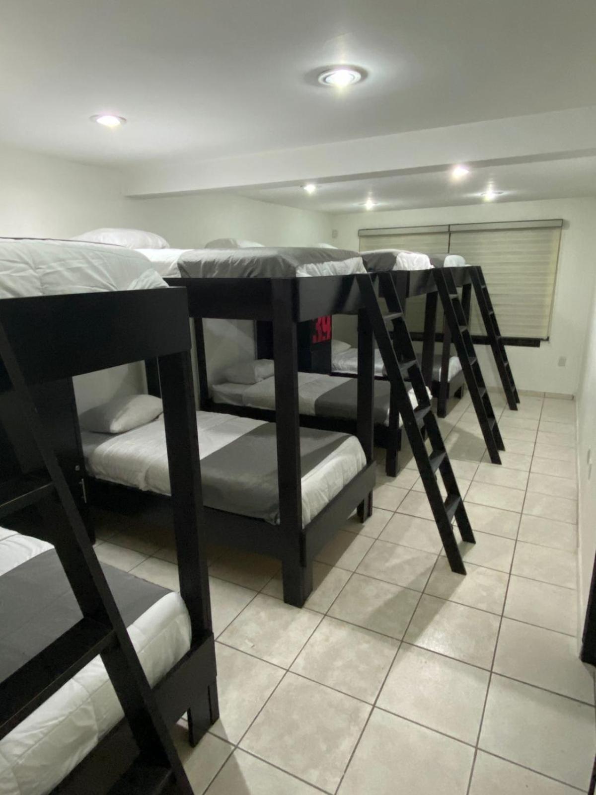 Bed in 4-Bed Mixed Dormitory Room photo 1