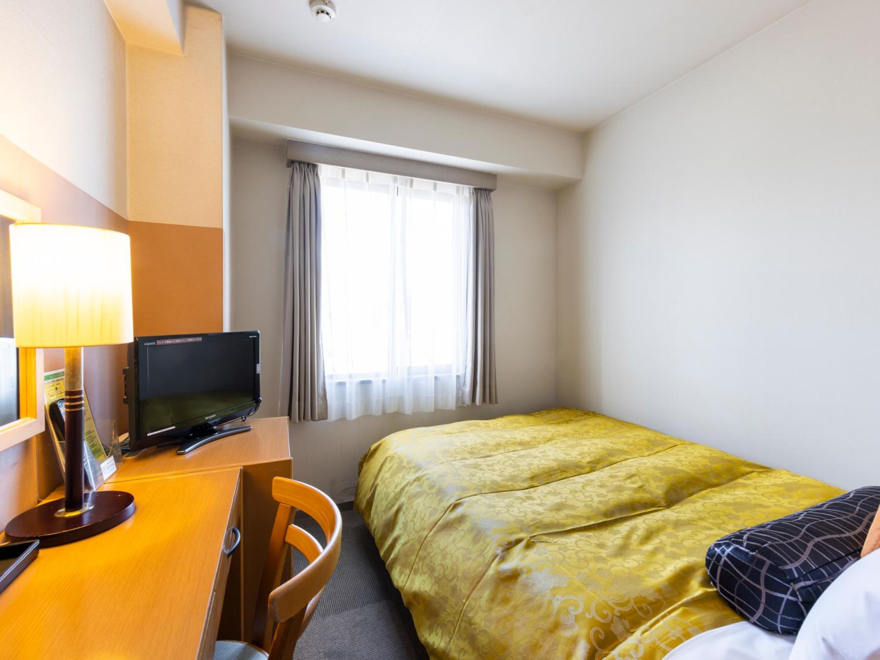 Compact Double Room - Non-Smoking - Photo 1