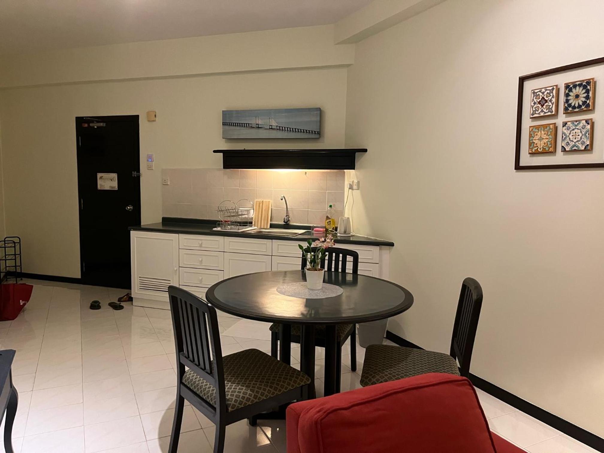 Deluxe Suite with Sea View photo 1