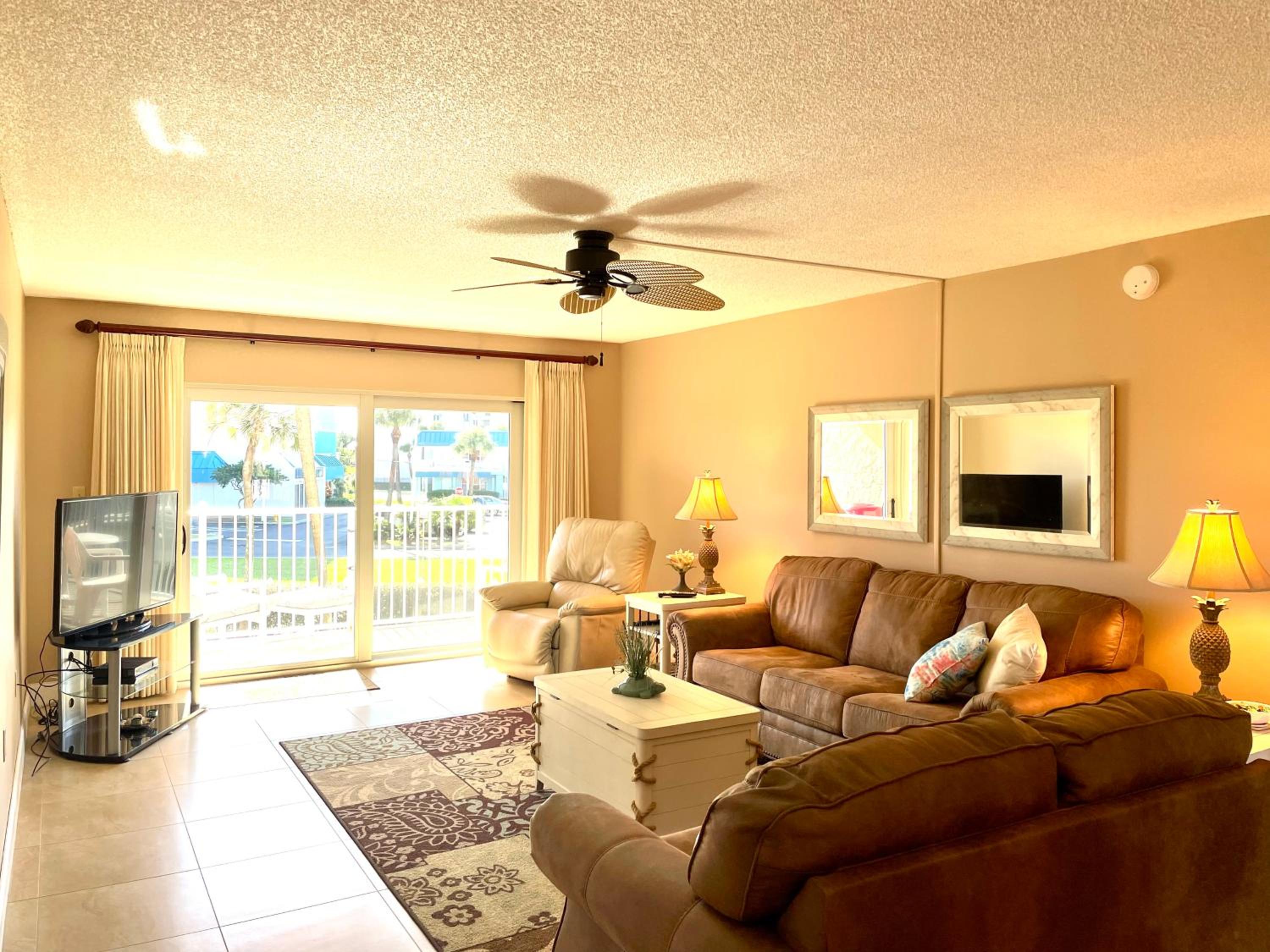 Oceanside Two-Bedroom Condo with Resort Views - Unit #28