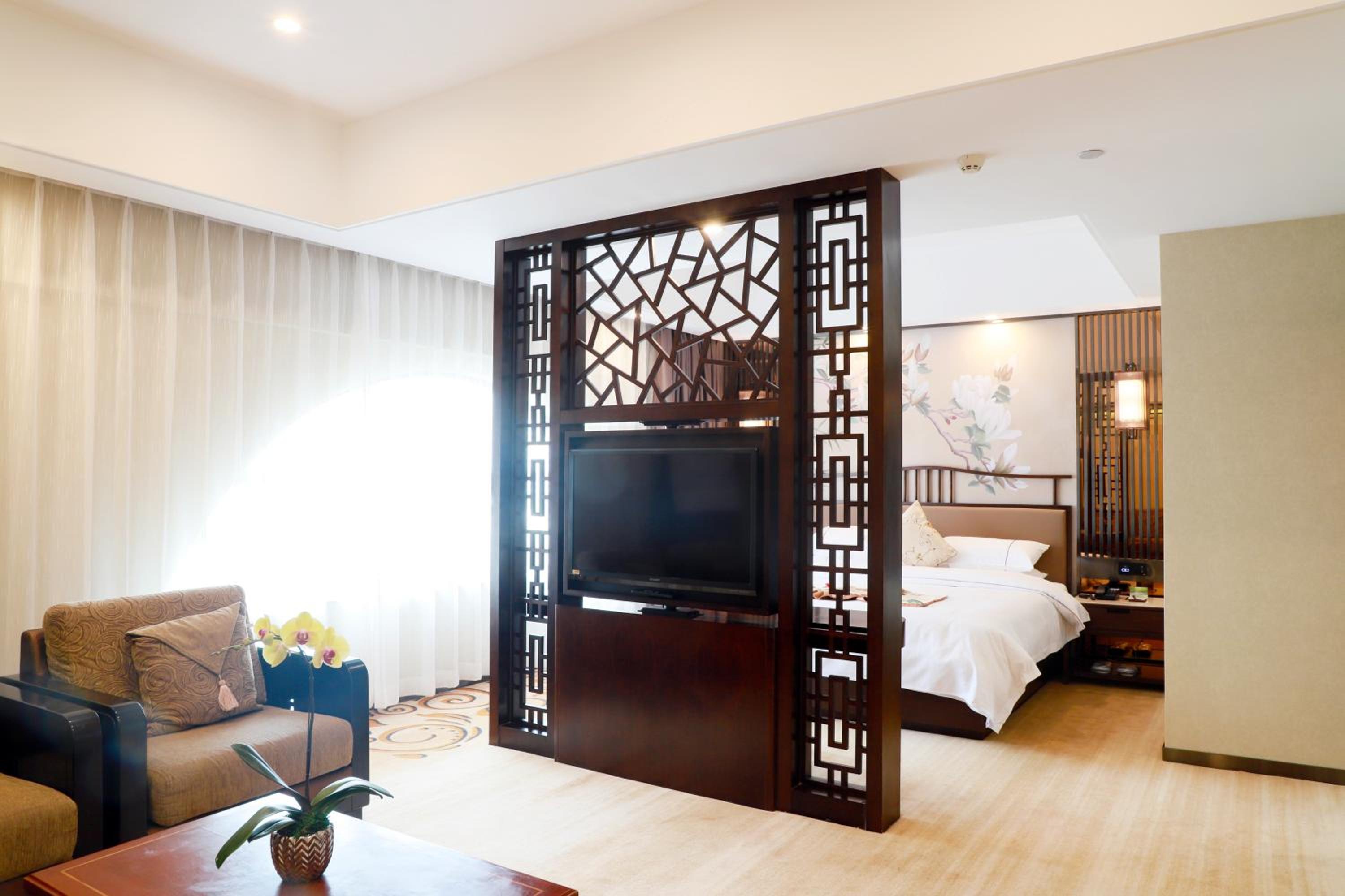 Deluxe River View Room - Photo 4