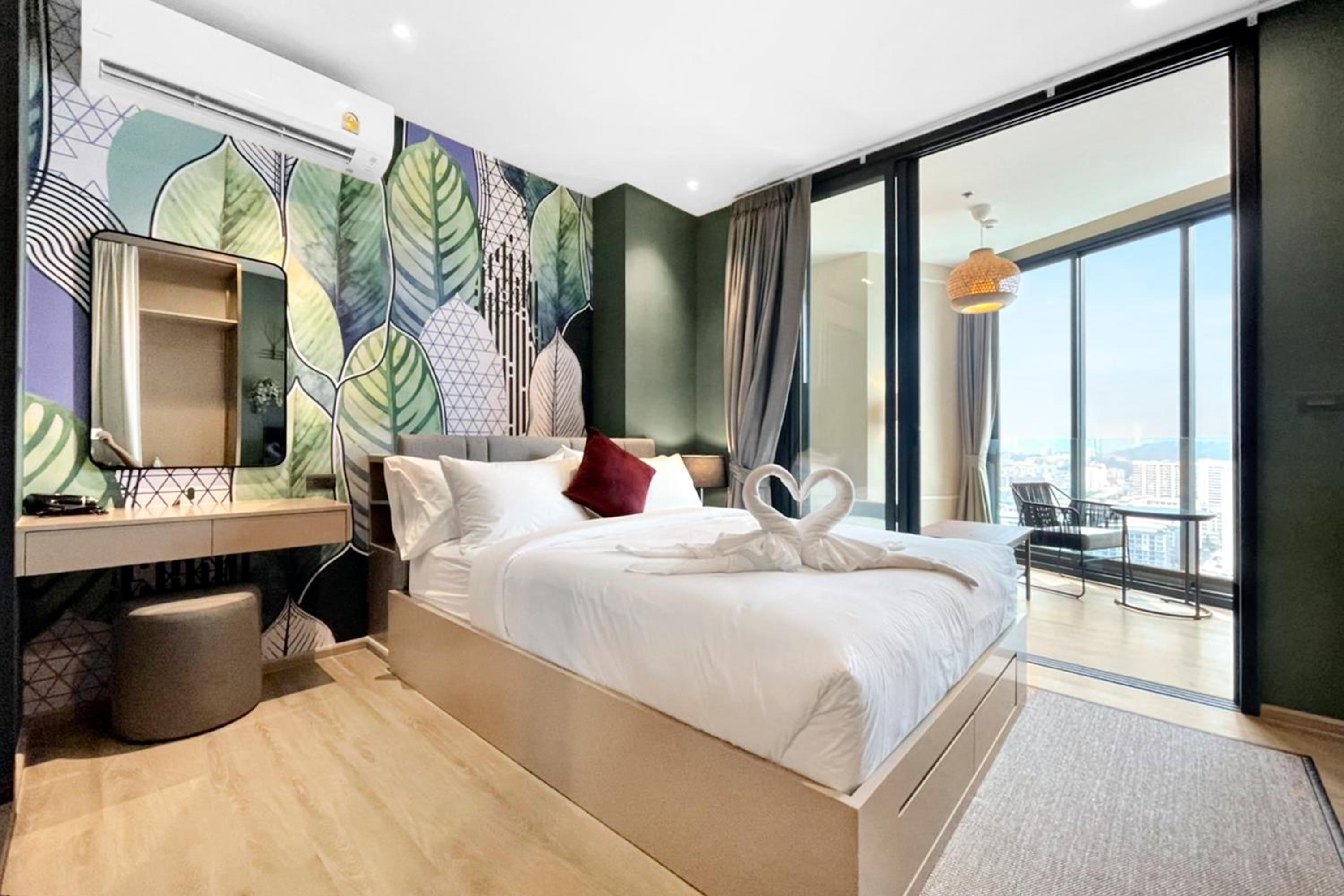 Queen Suite with Sea View - Photo 1