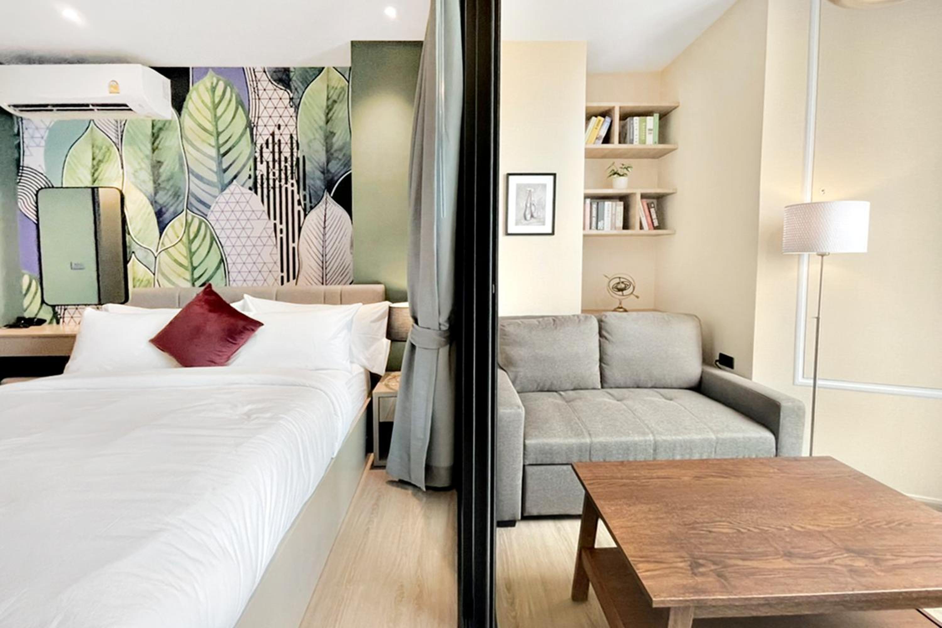 Queen Suite with Sea View - Photo 23
