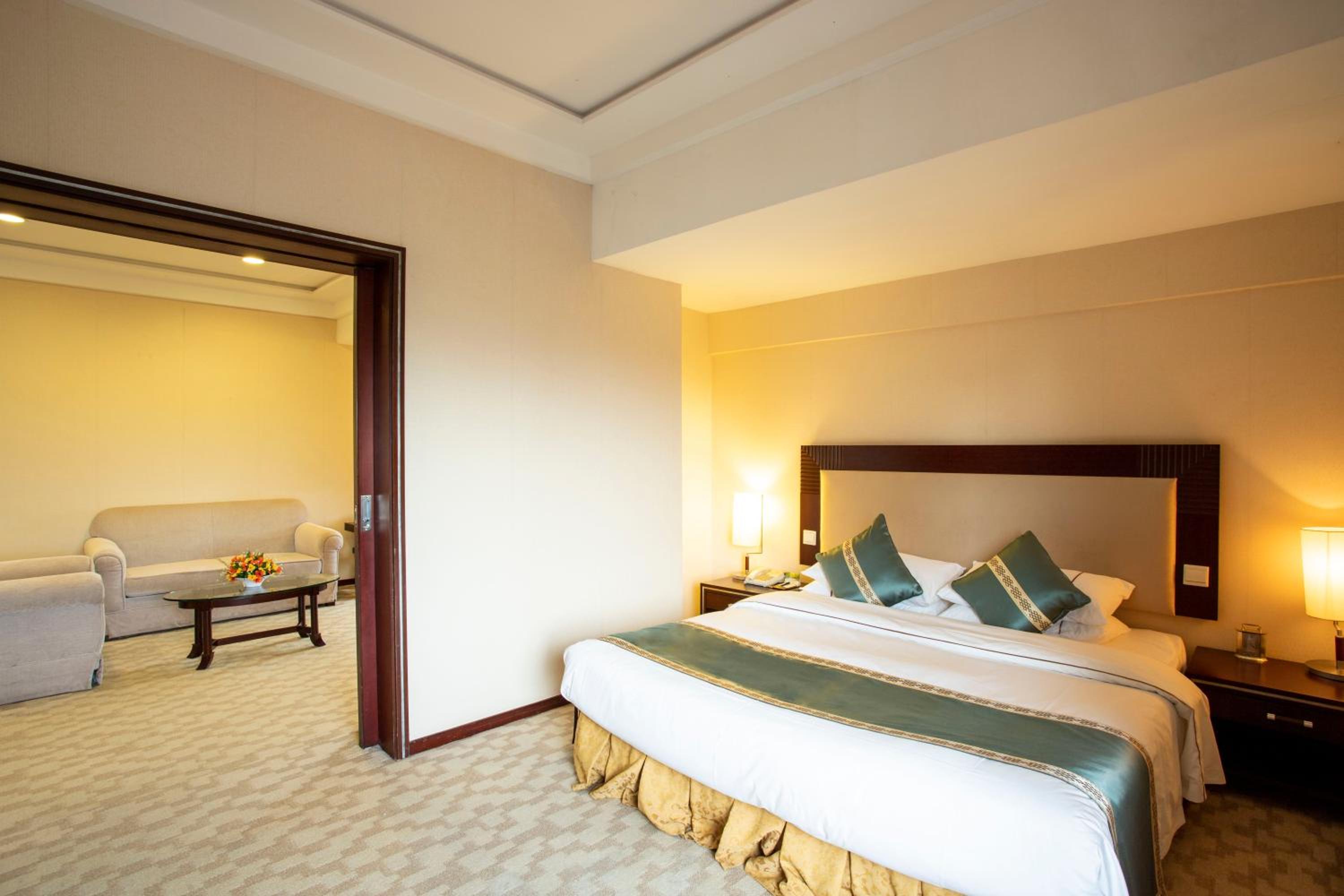 Deluxe Grand King Bed Room - Photo 1