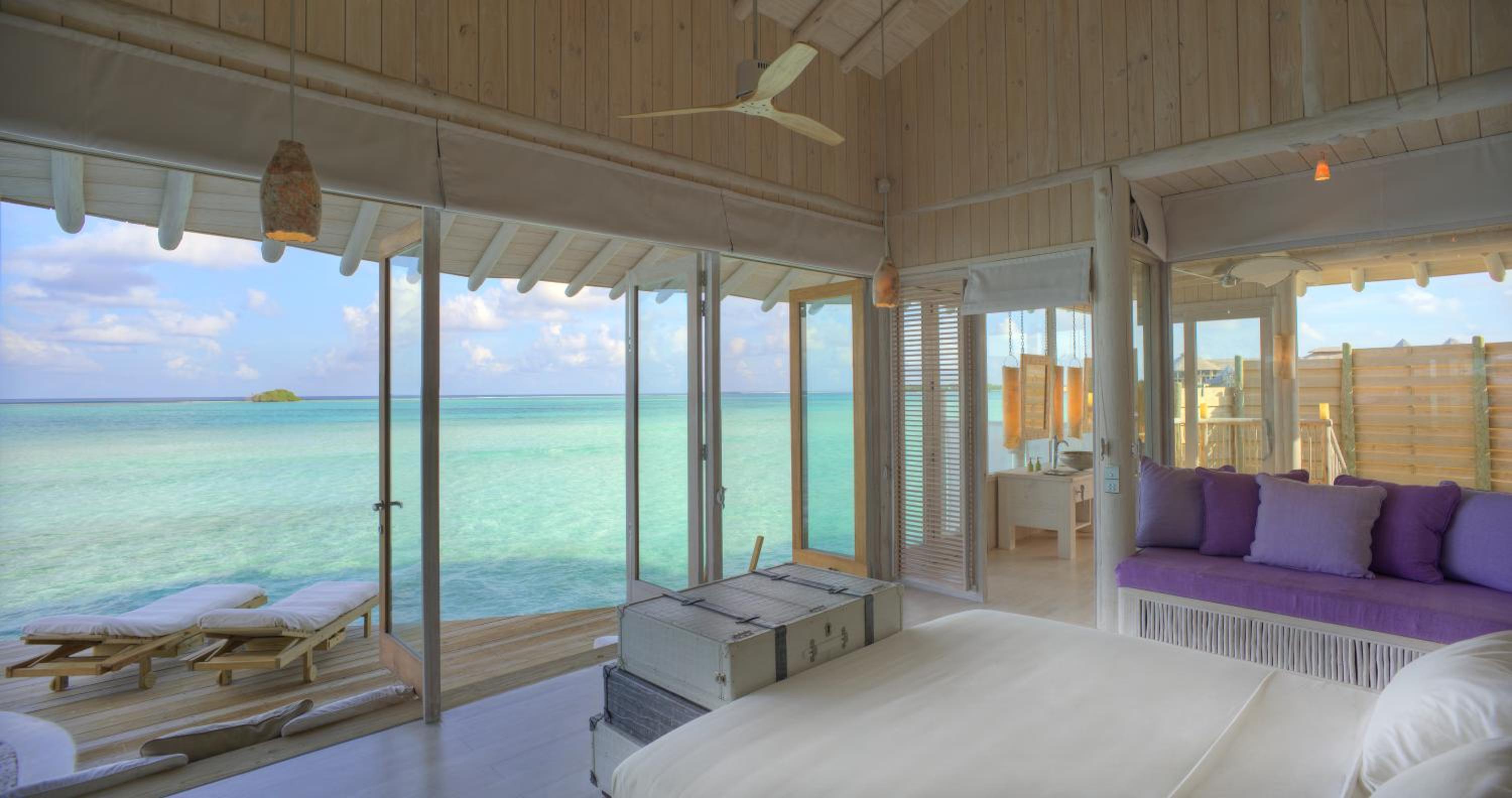 2 Bedroom Water Retreat with Slide 2 Bedroom Water Retreat with Slide