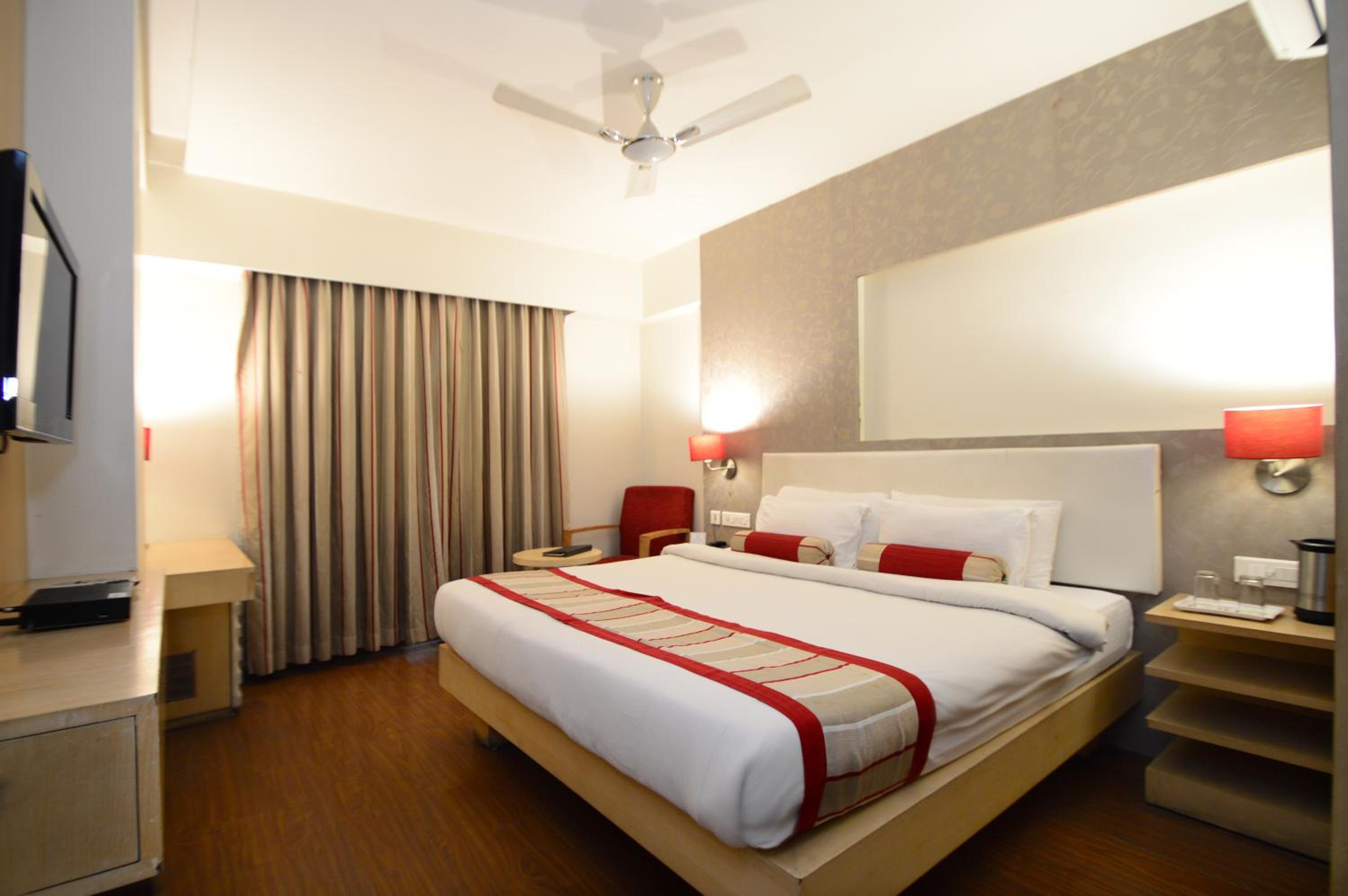 Deluxe Double Room - Photo 1