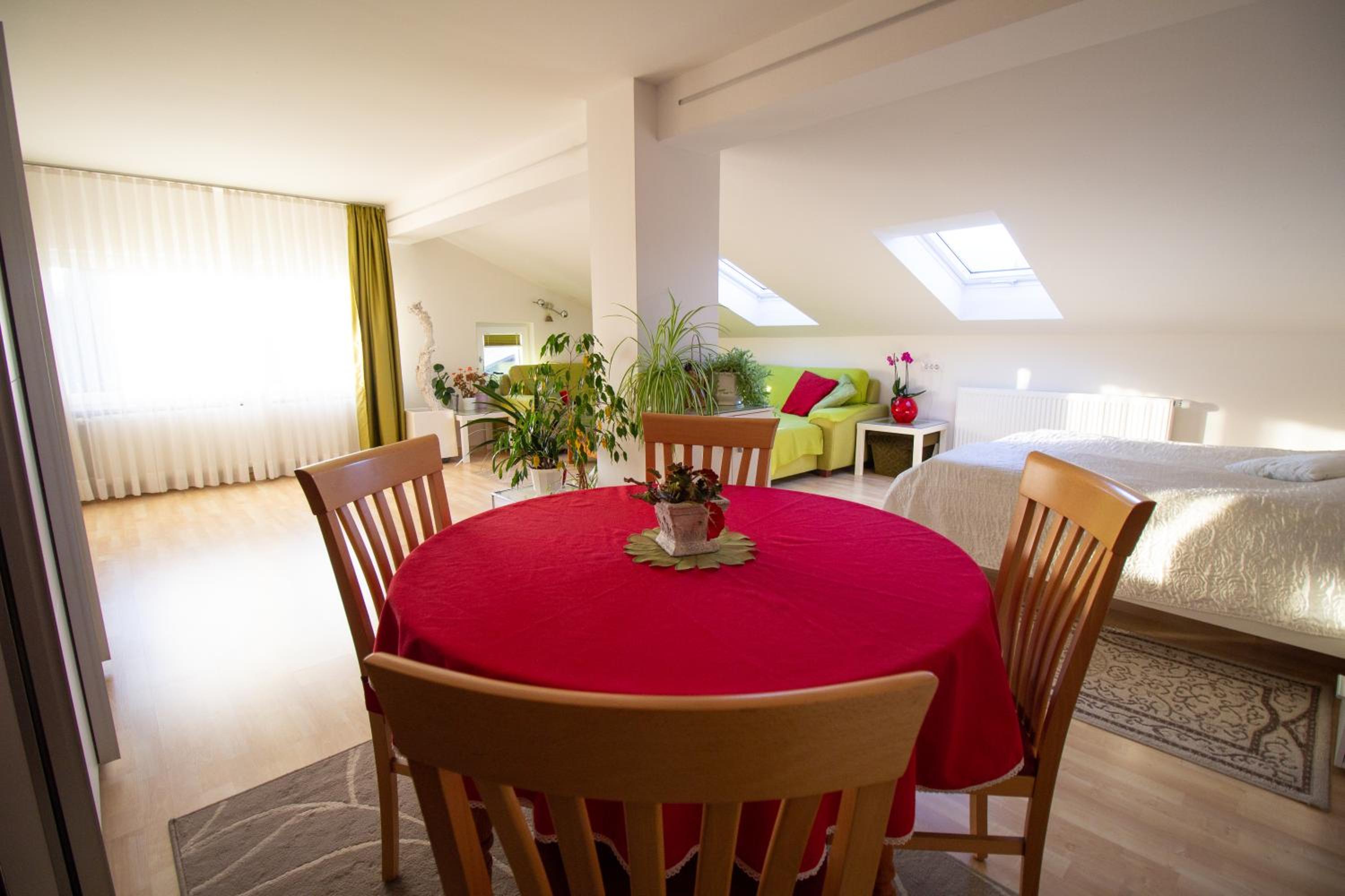 Apartment (6 Adults) photo 3