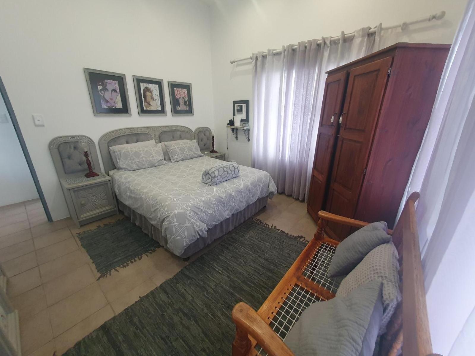 Two-Bedroom Apartment - Photo 25
