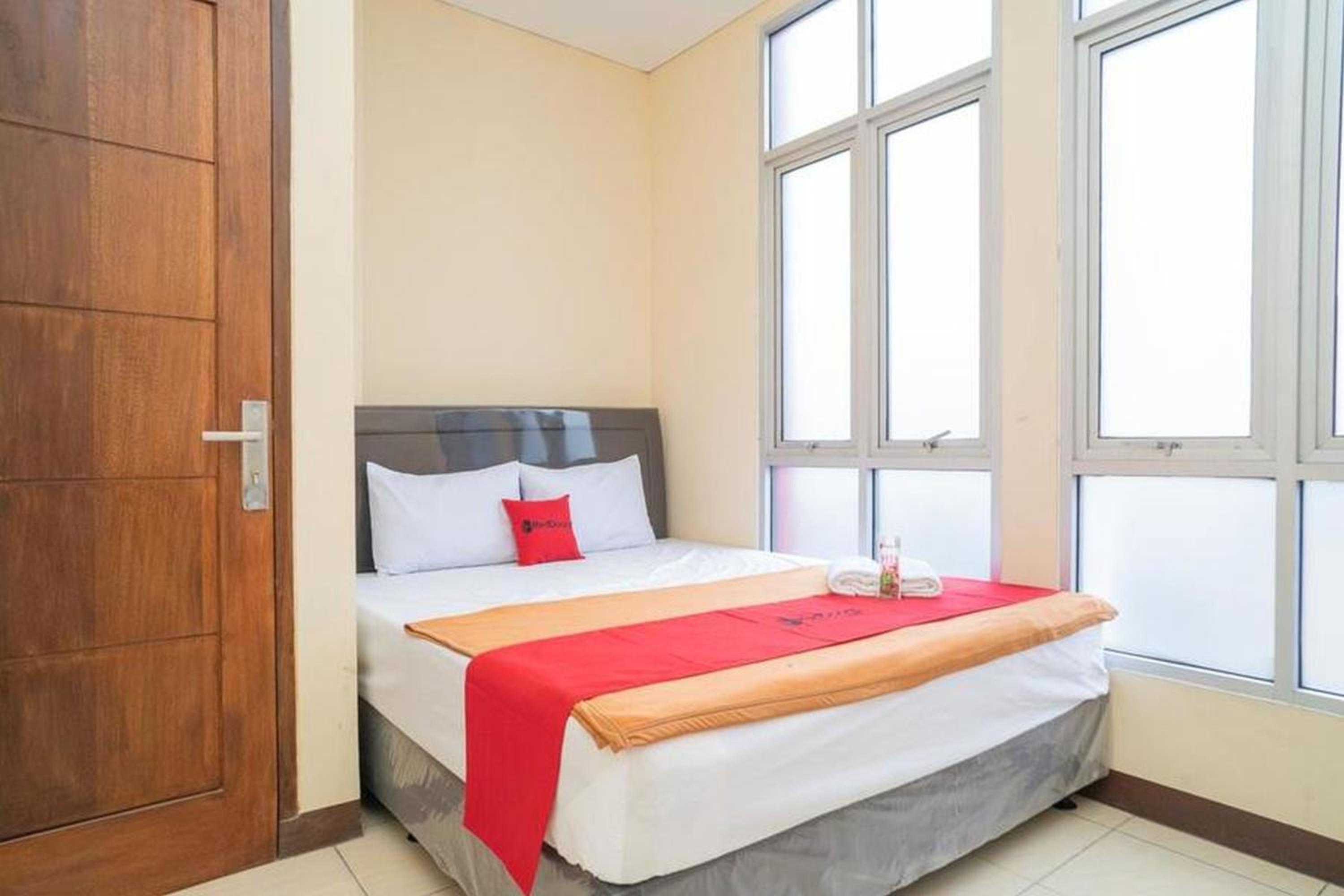 Deluxe Room - Photo 1