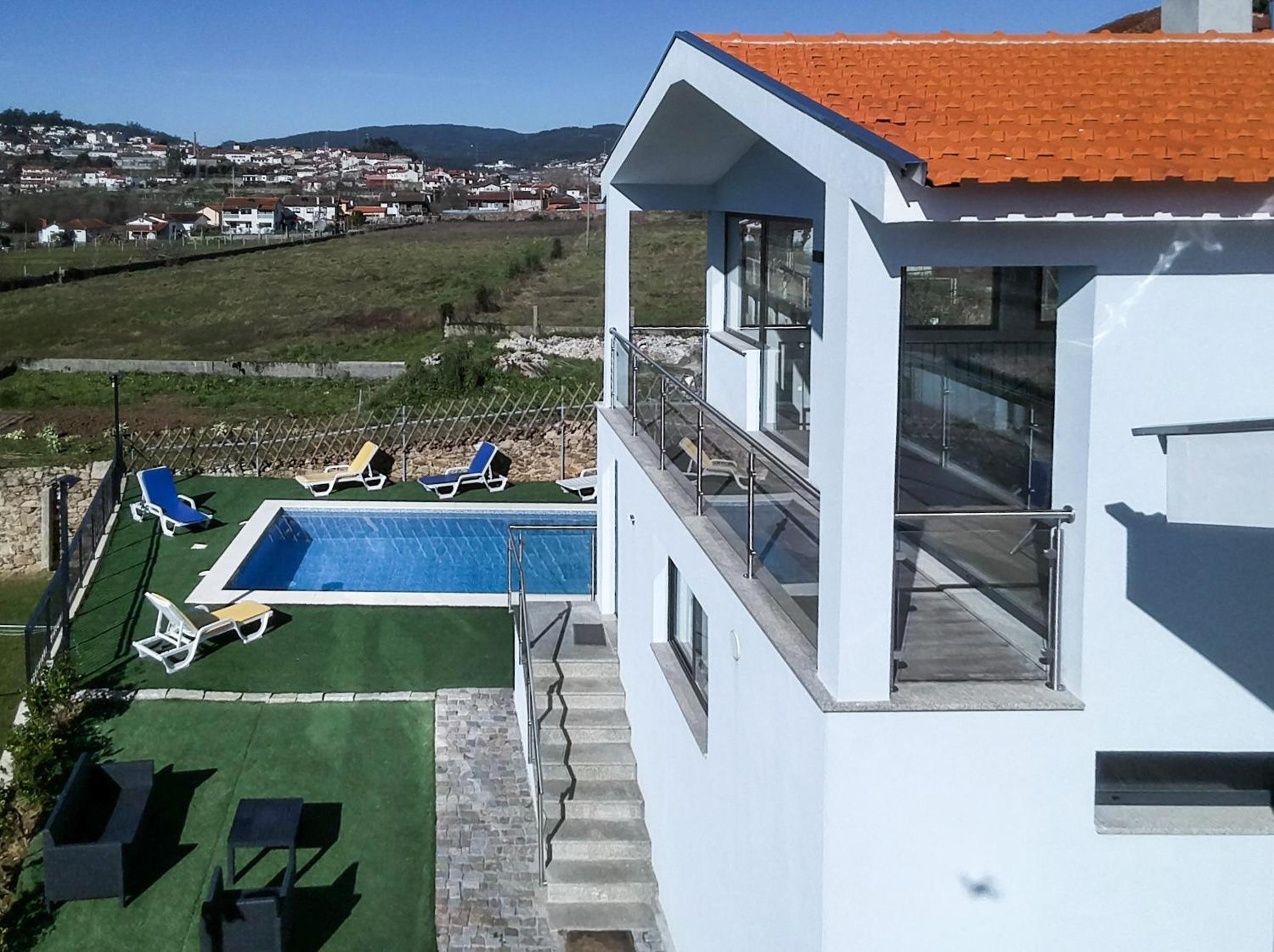 Two-Bedroom House - Photo 23
