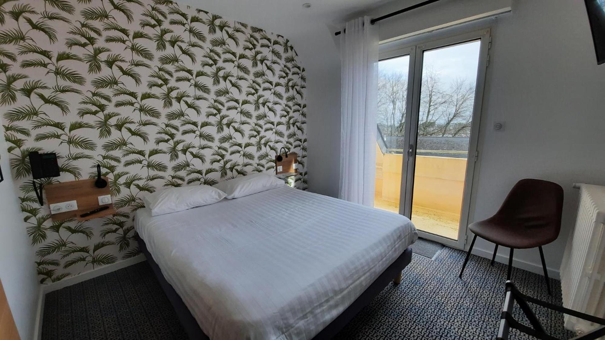 Double Room with Sea View - Photo 1