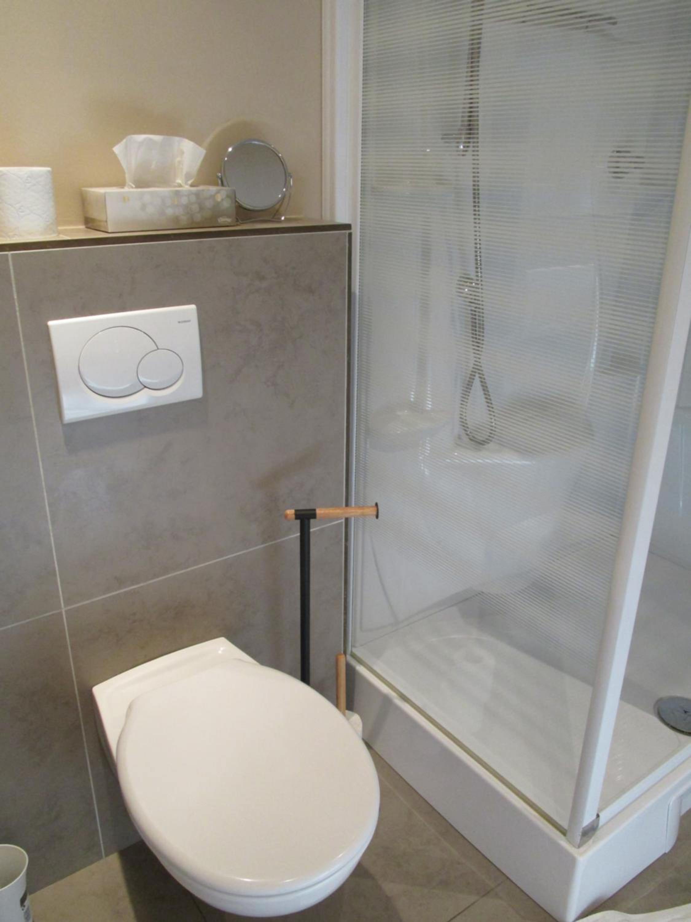 Double Room with Private Bathroom photo 2