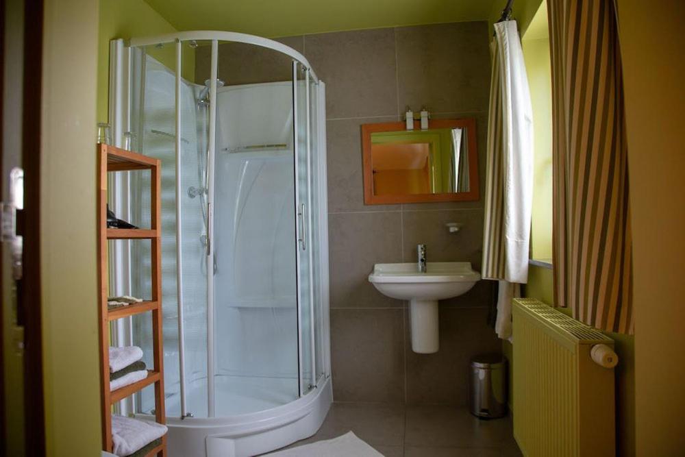 Double Room with Private Bathroom photo 1