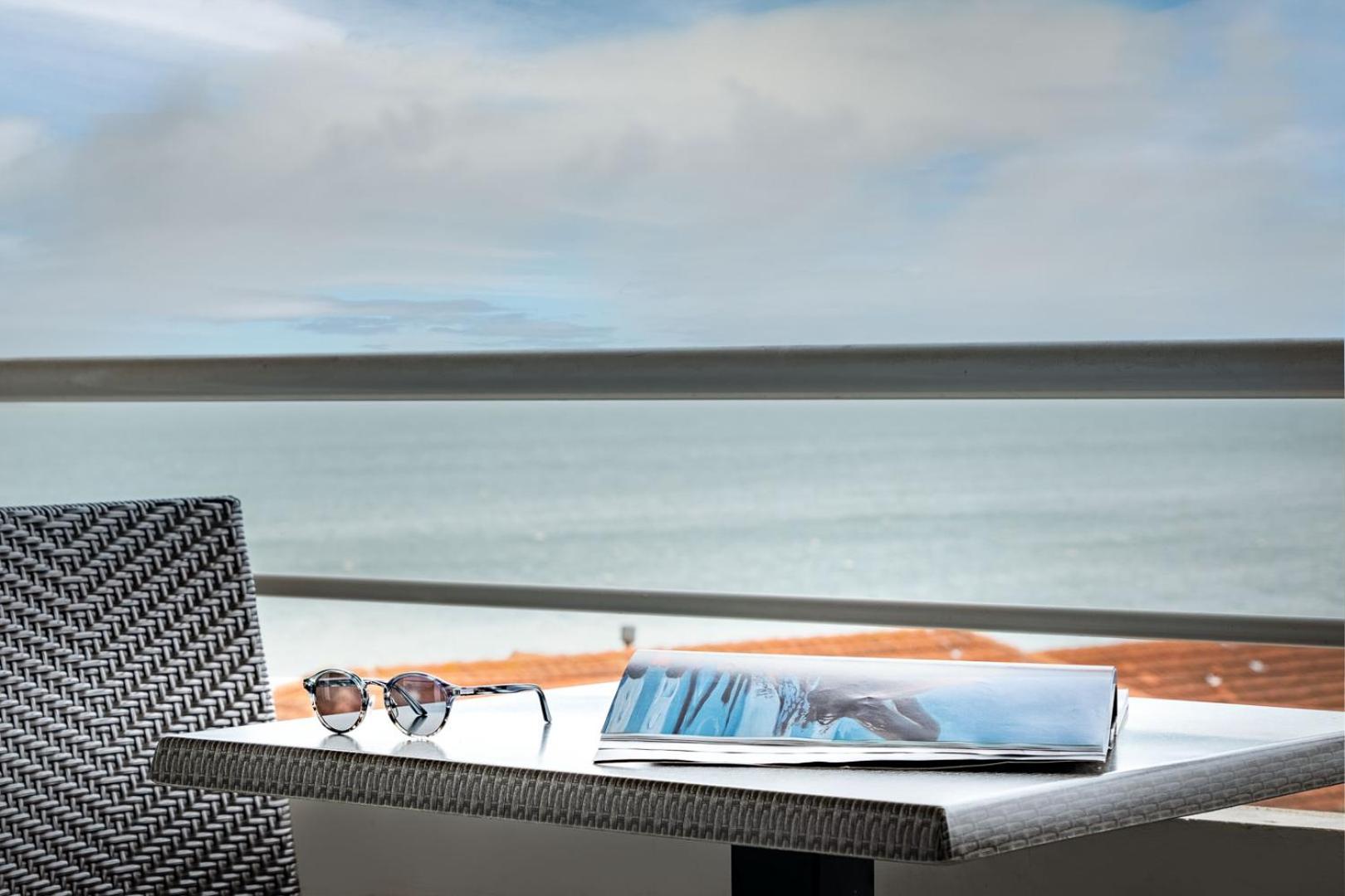 Double Room with Sea View - Photo 6