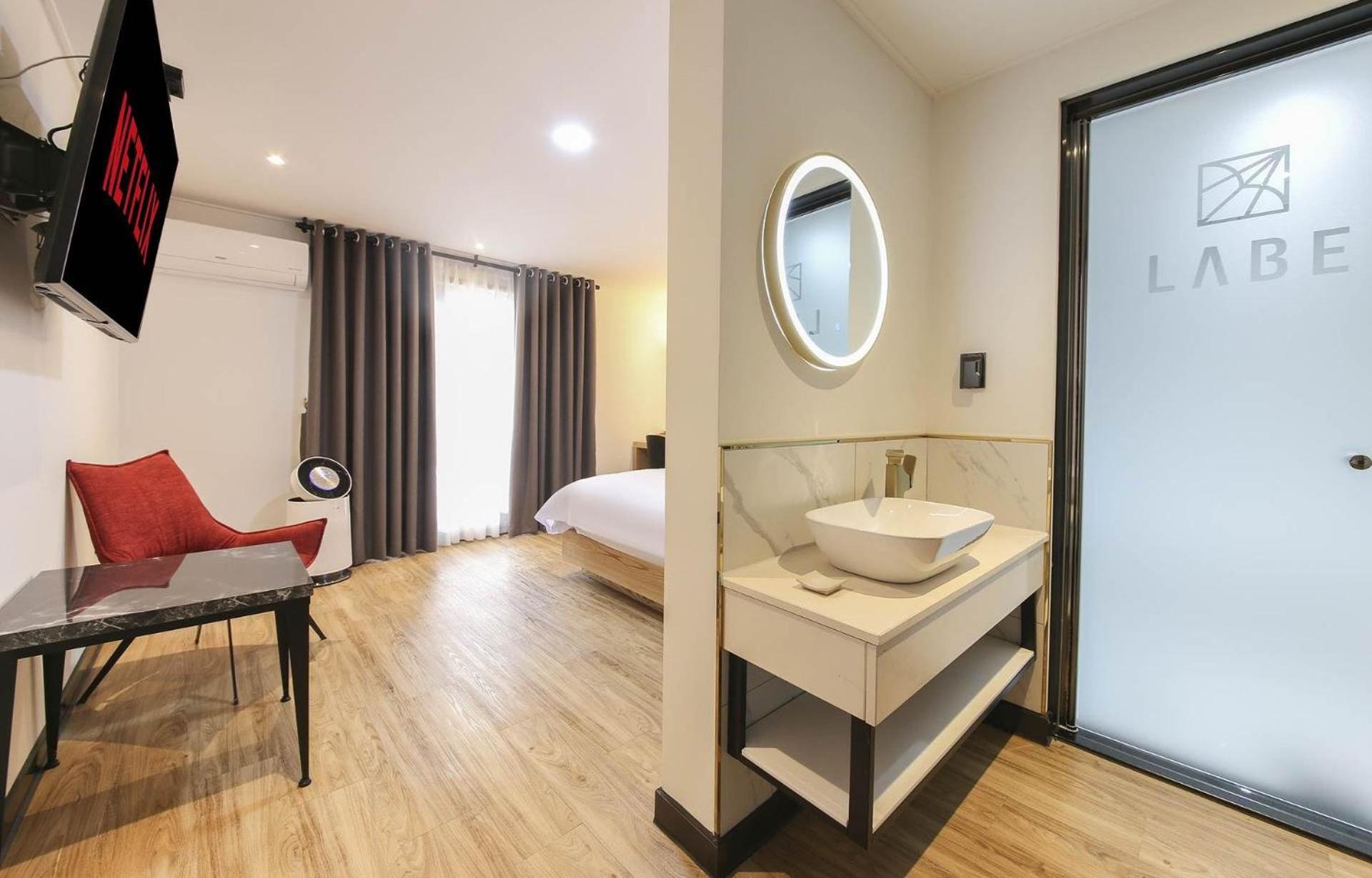 Superior Double Room - Photo 16
