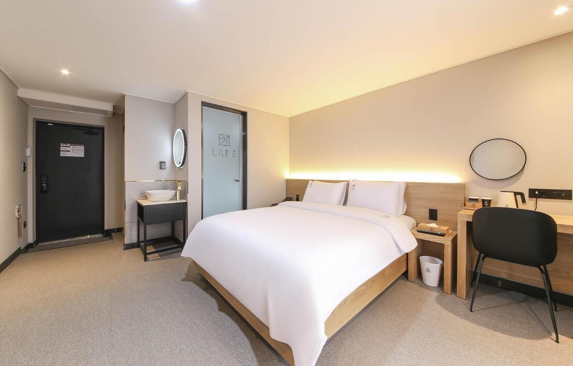 Superior Double Room - Photo 12
