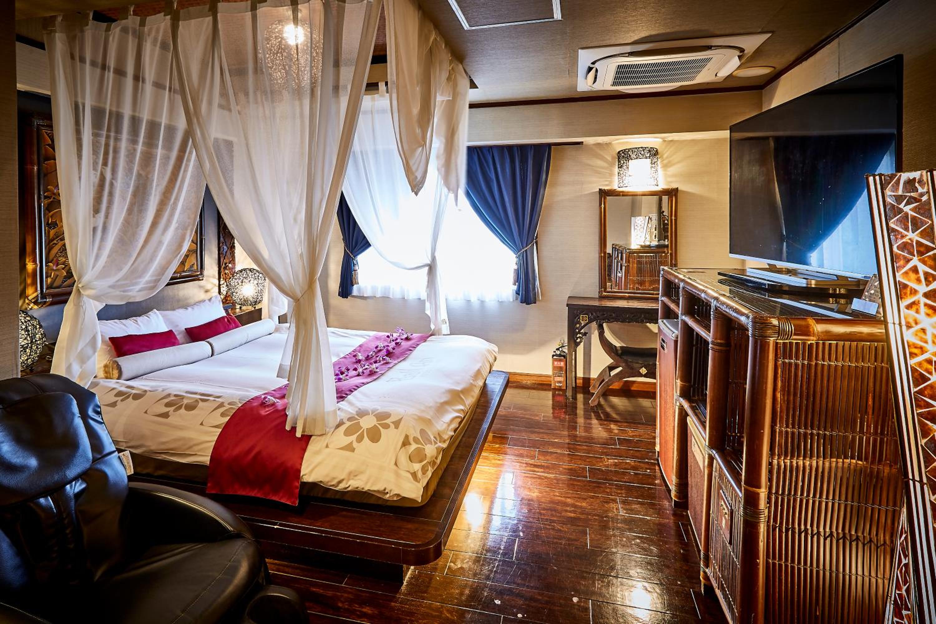 Royal Room with Stone Sauna - Photo 1
