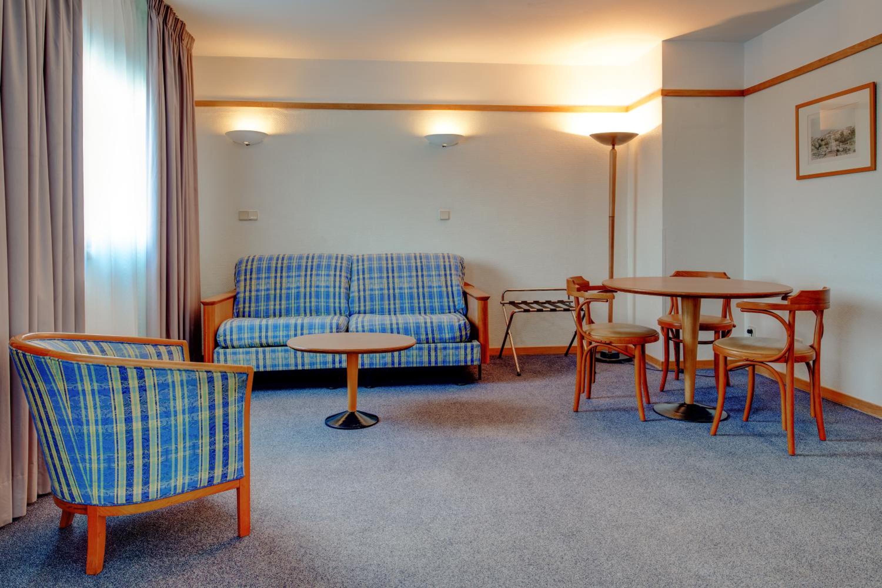 Apartment (4 Adults) - Photo 2