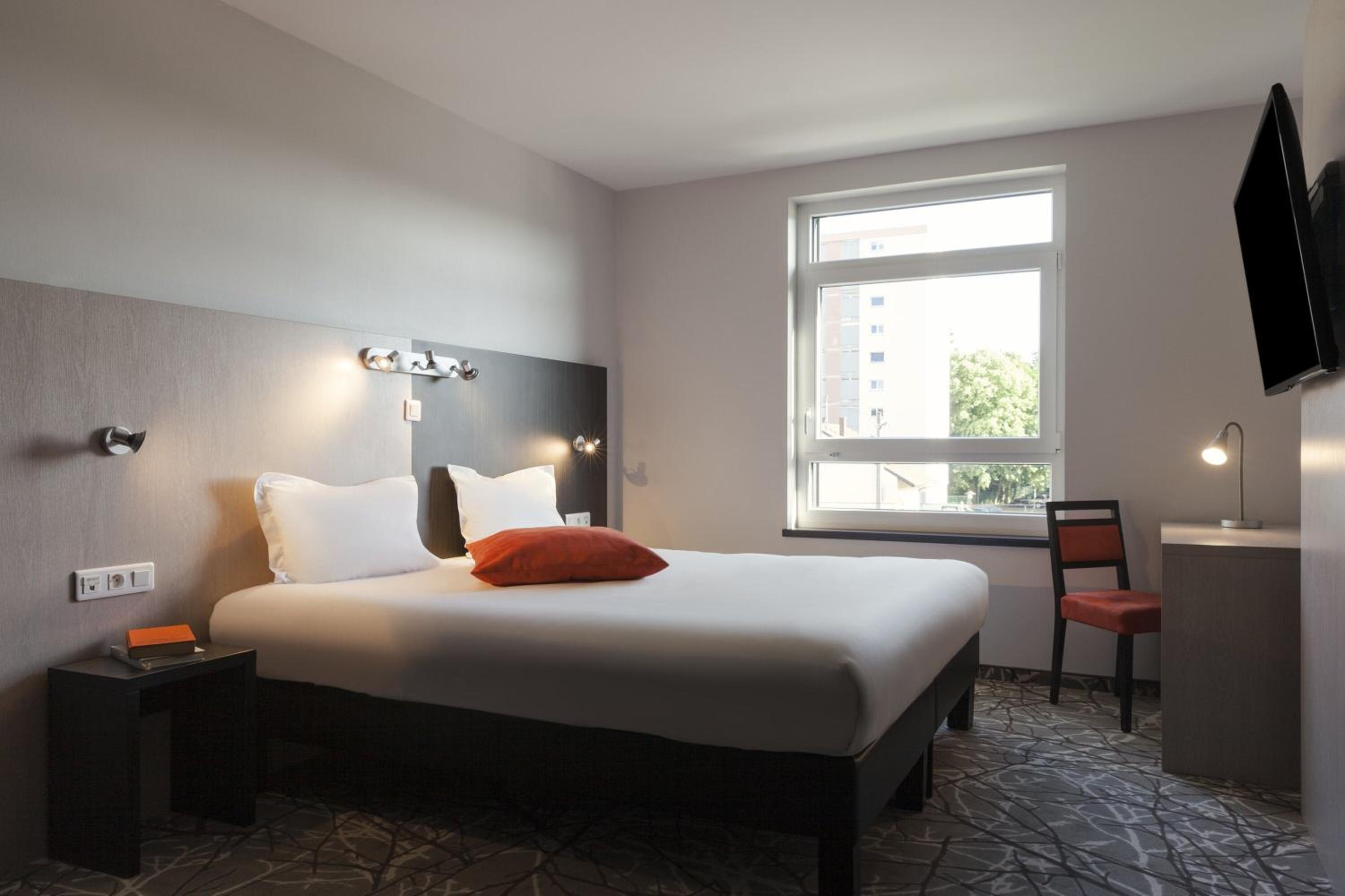 Executive Room - Photo 5