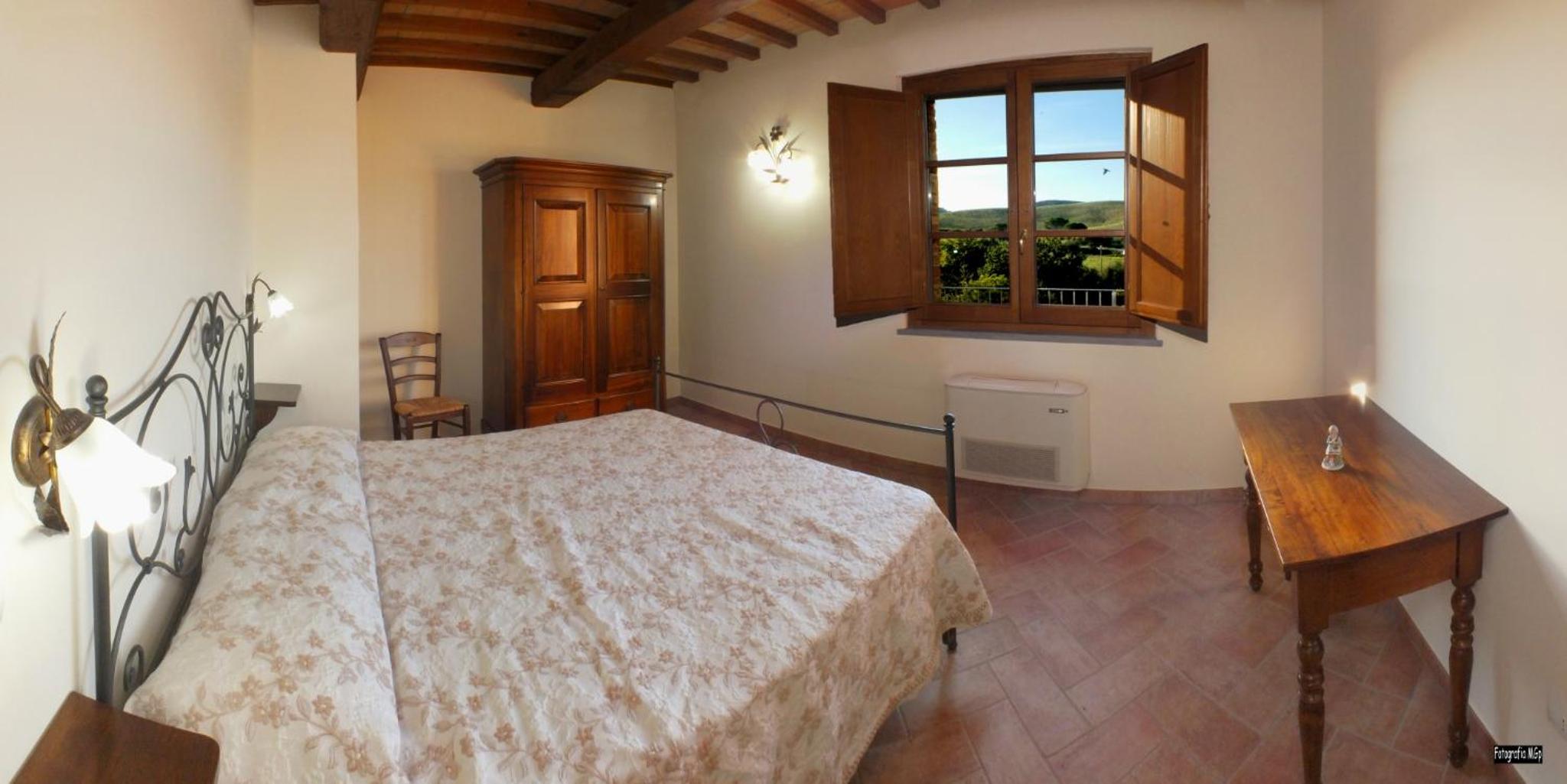 Two-Bedroom House photo 3