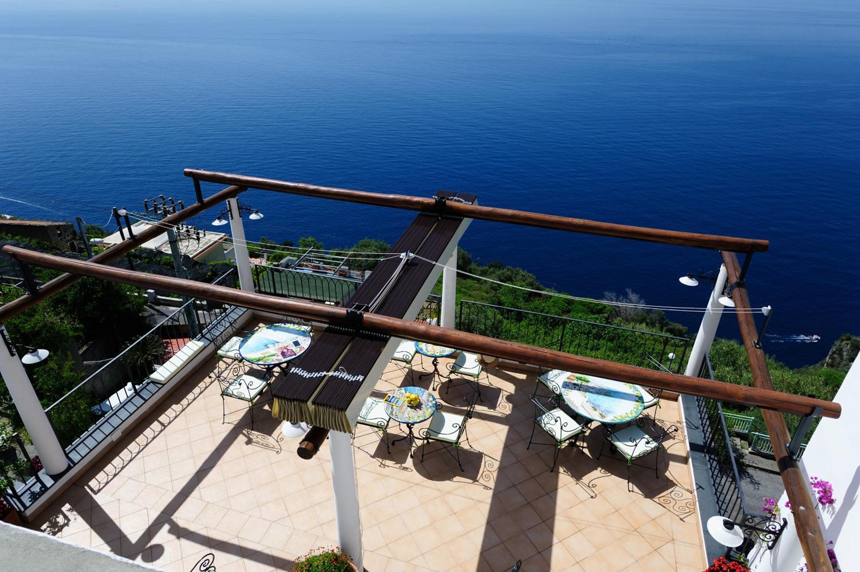 Villa With Sea View photo 2