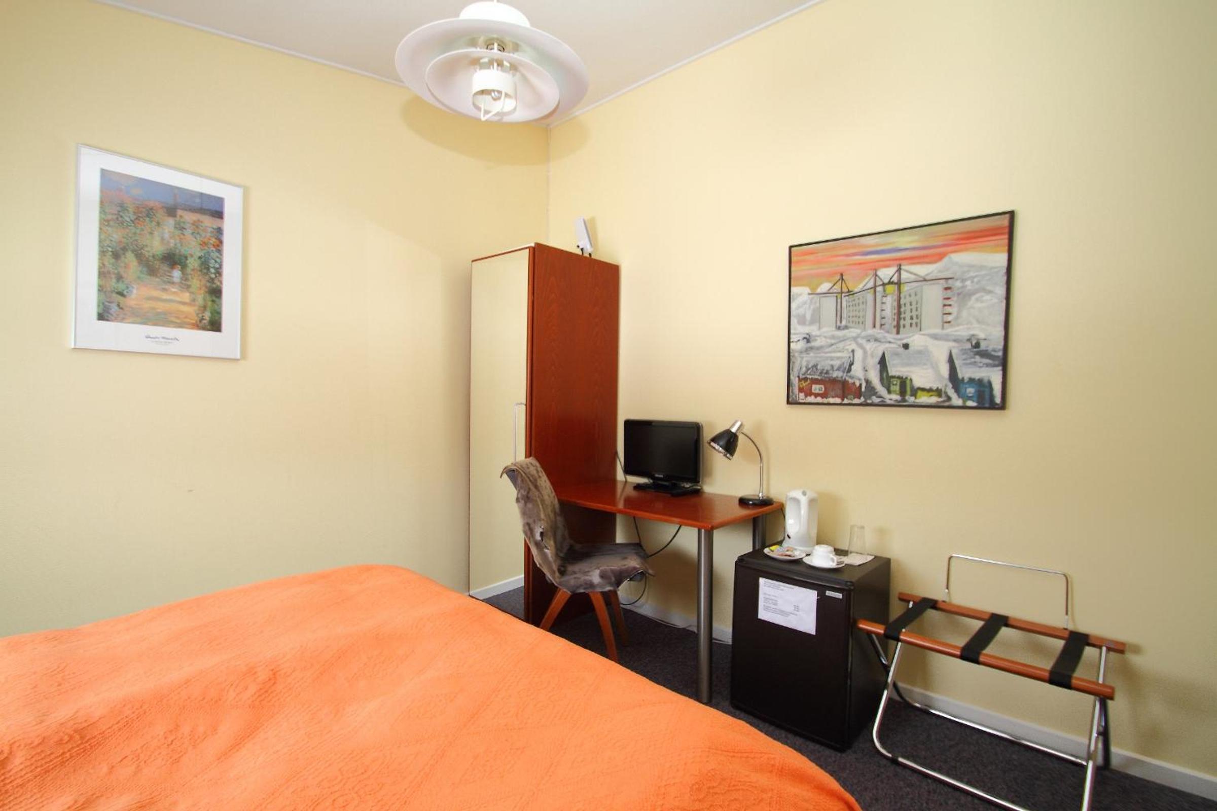Double Room with Private Bathroom photo 2