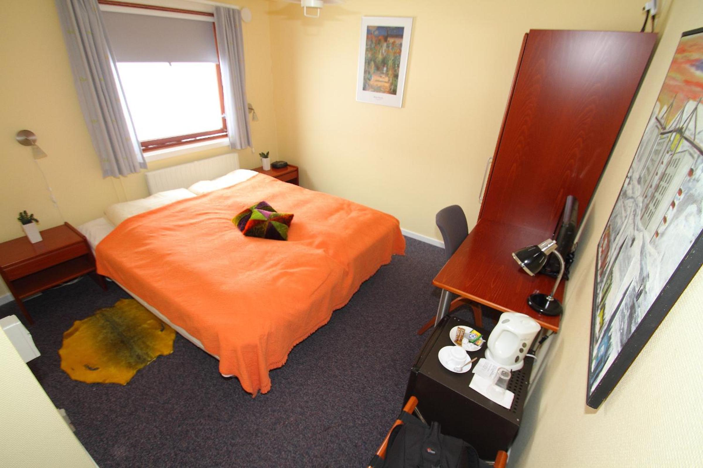 Double Room with Private Bathroom photo 3