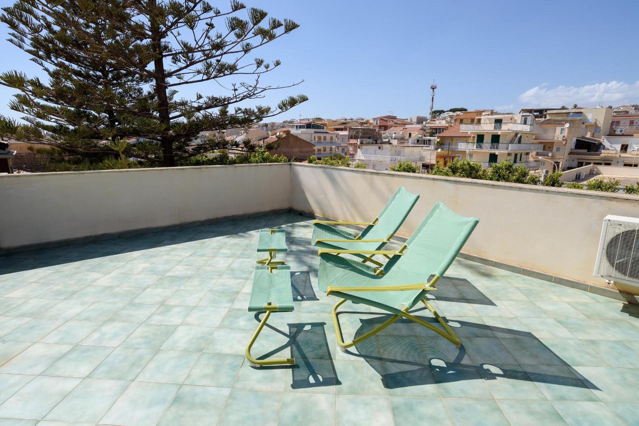 Apartment with Sea View photo 2