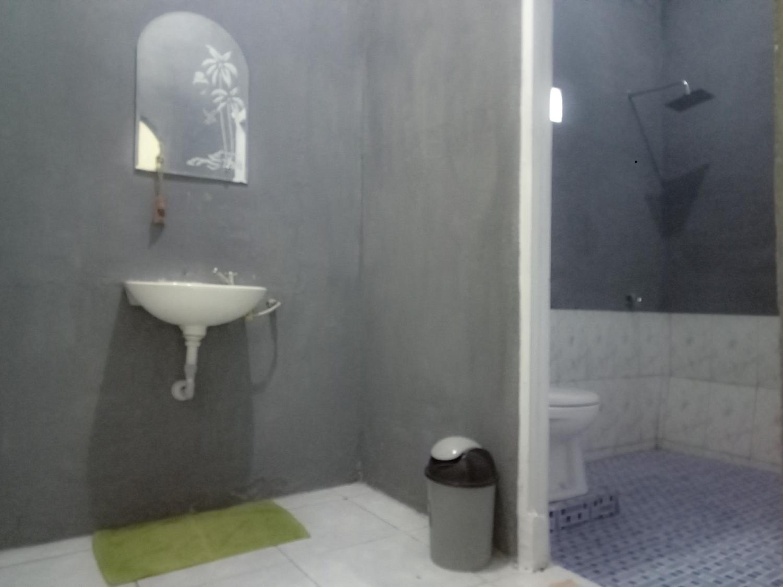 Double Room with Private Bathroom photo 3