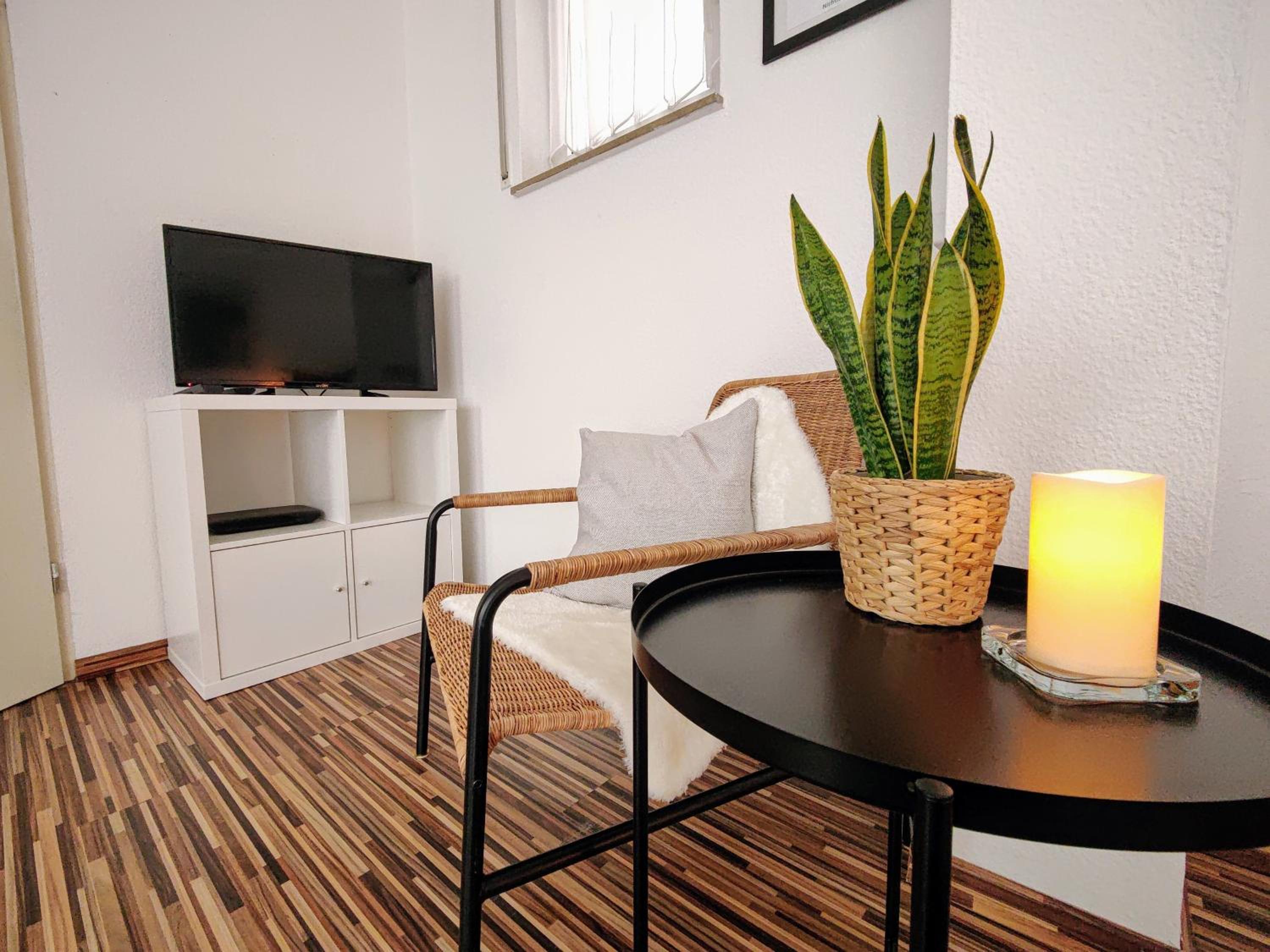 Studio Apartment - Photo 18