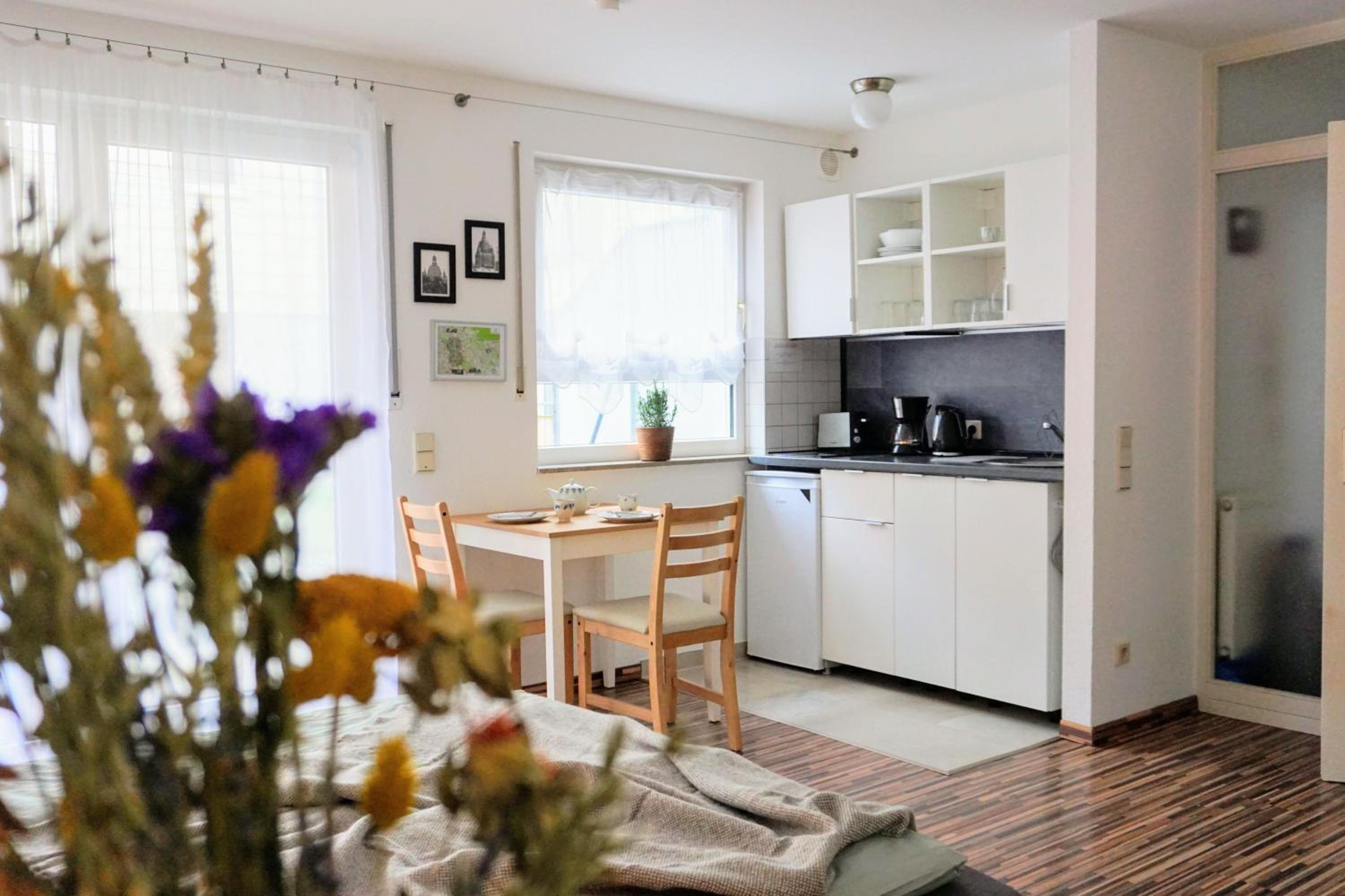 Studio Apartment - Photo 20