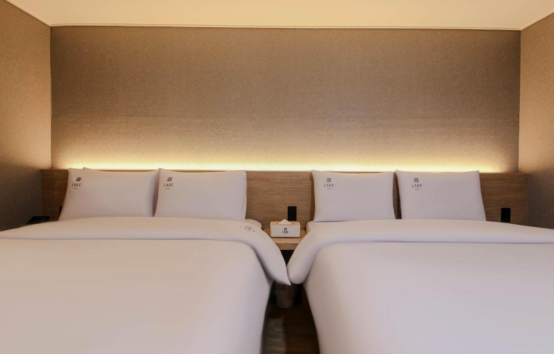 Superior Twin Room - Photo 4