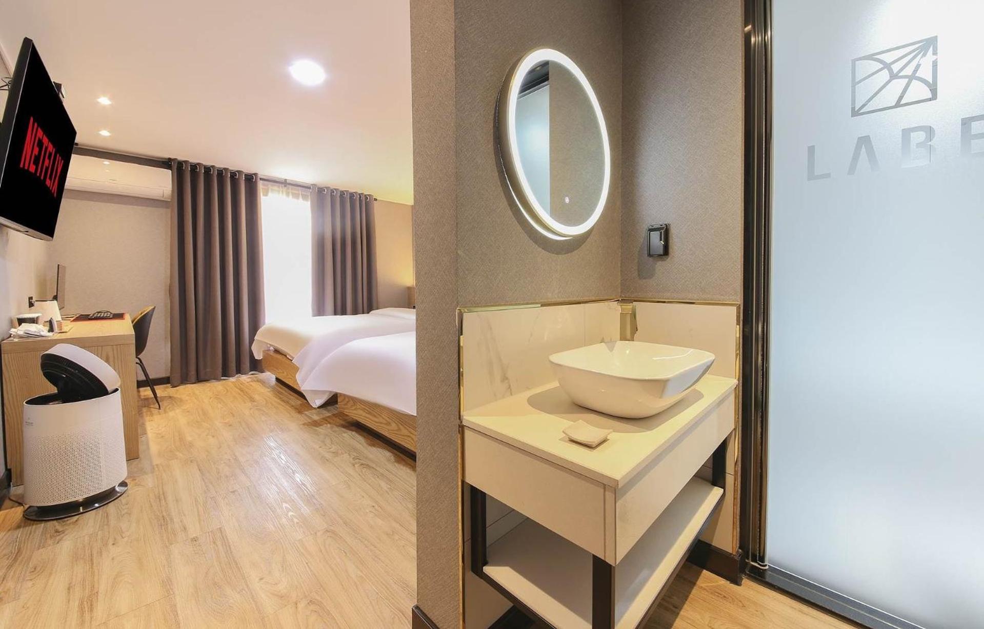 Superior Twin Room - Photo 3